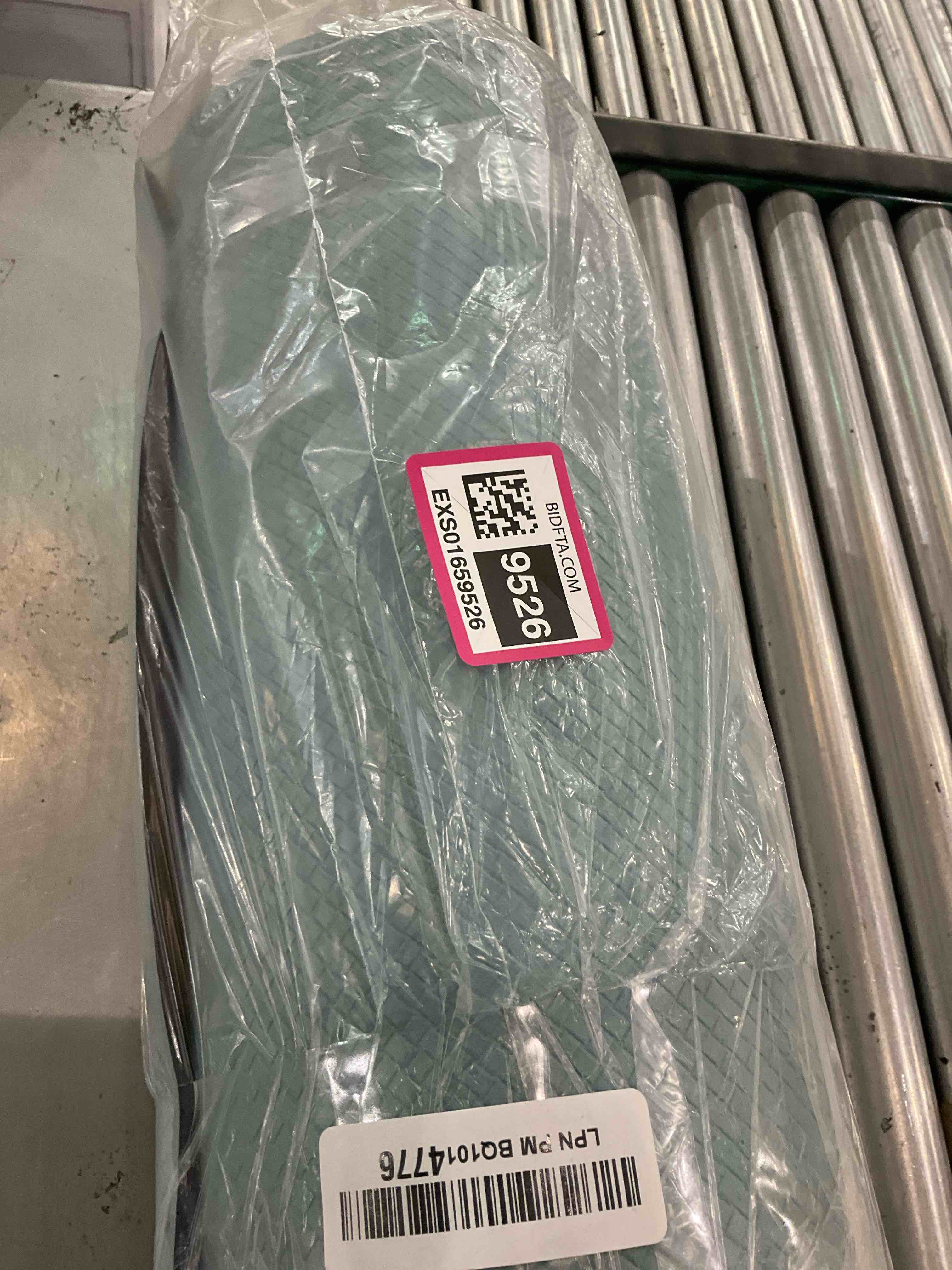 https://s3.amazonaws.com/lotting-images-prod/BargainHunt/EXS01659526_1720621943590.jpeg