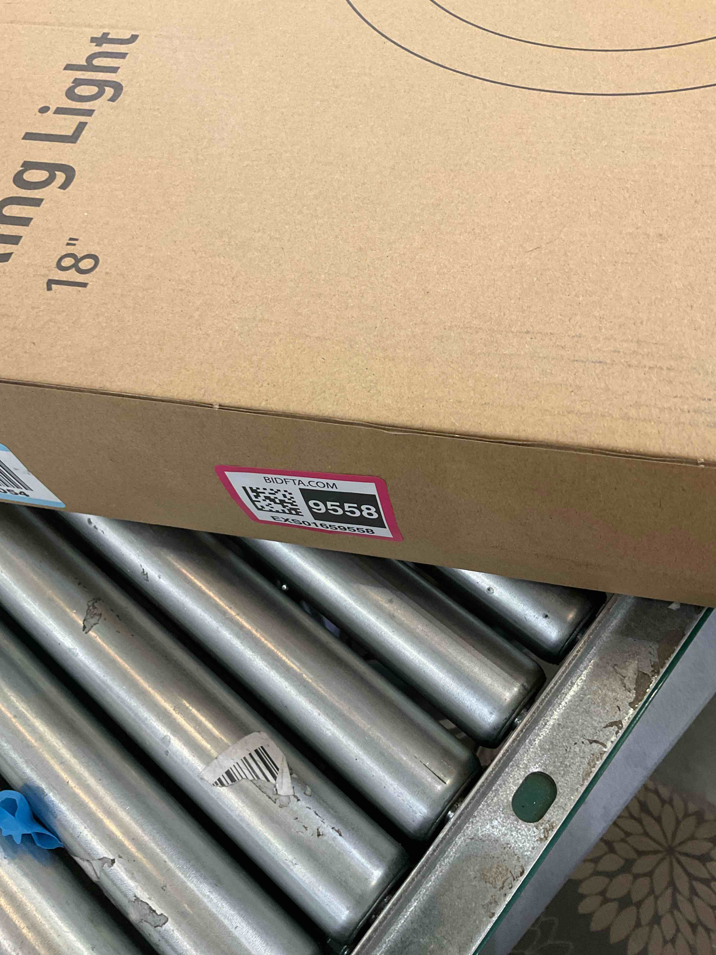 https://s3.amazonaws.com/lotting-images-prod/BargainHunt/EXS01659558_1720631398624.jpeg