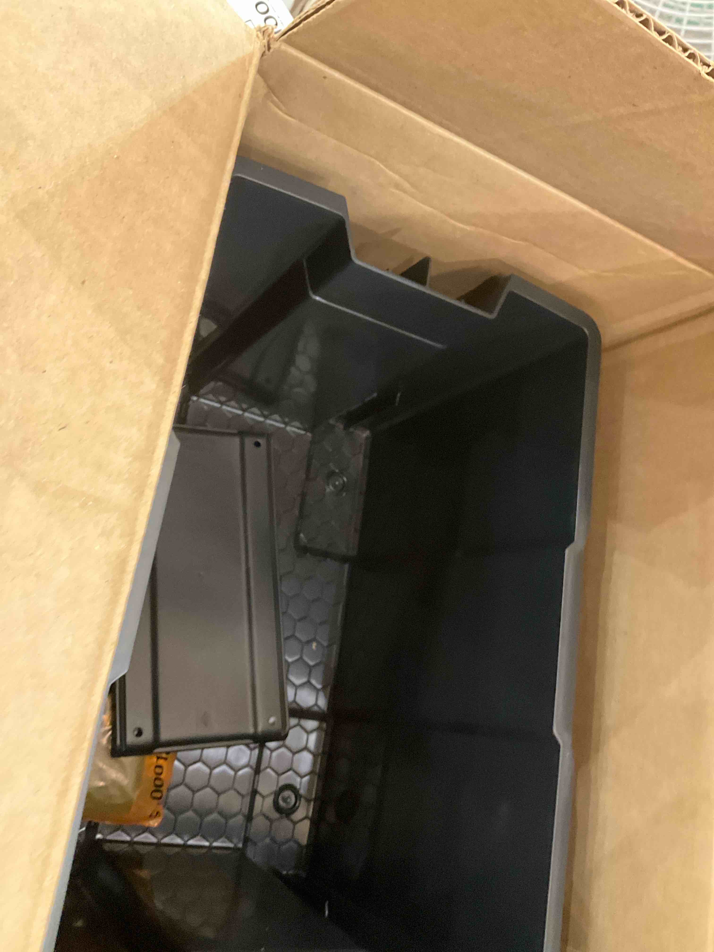 https://s3.amazonaws.com/lotting-images-prod/BargainHunt/EXS01659763_1721069843899.jpeg