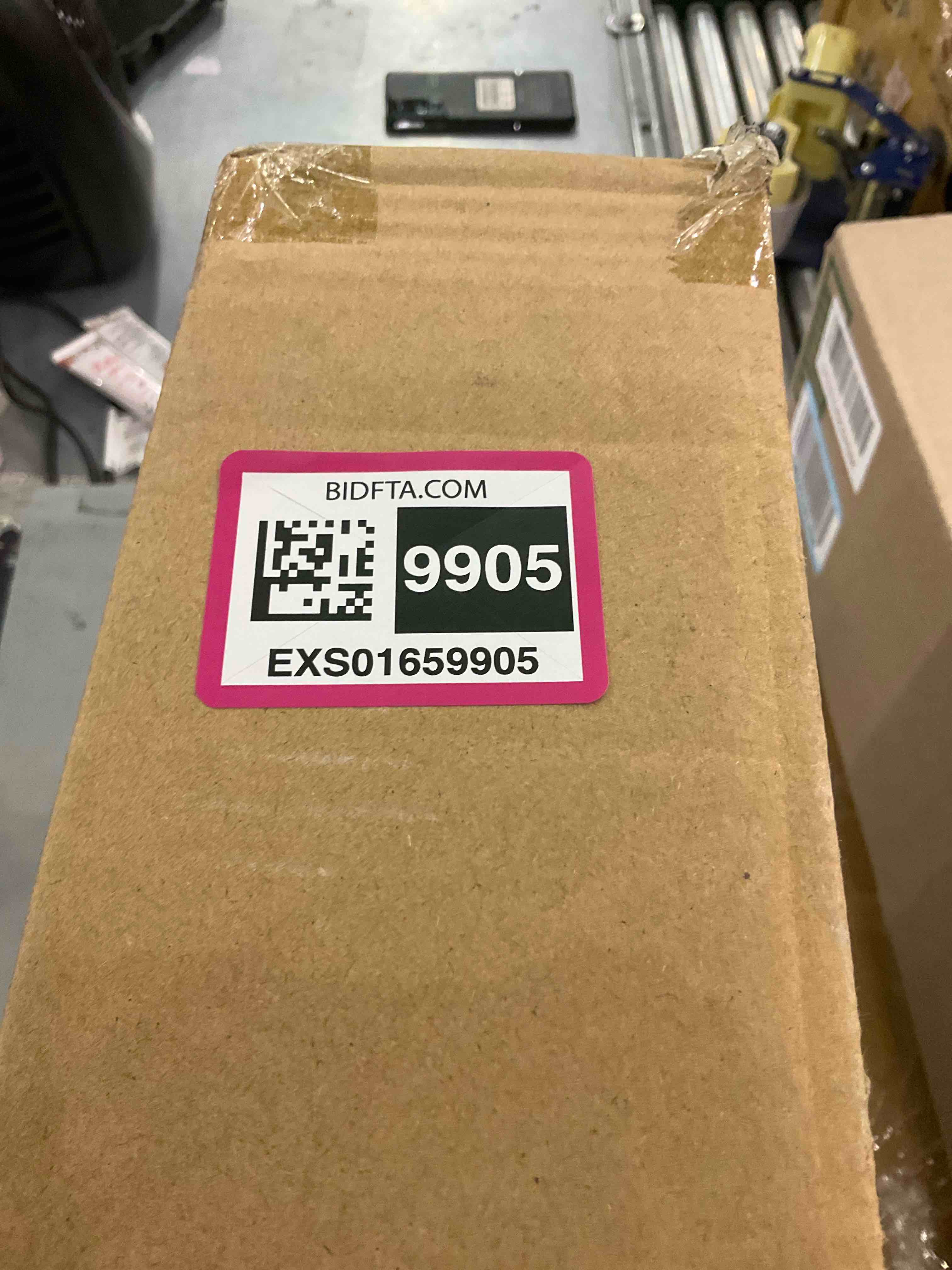 https://s3.amazonaws.com/lotting-images-prod/BargainHunt/EXS01659905_1721647593524.jpeg