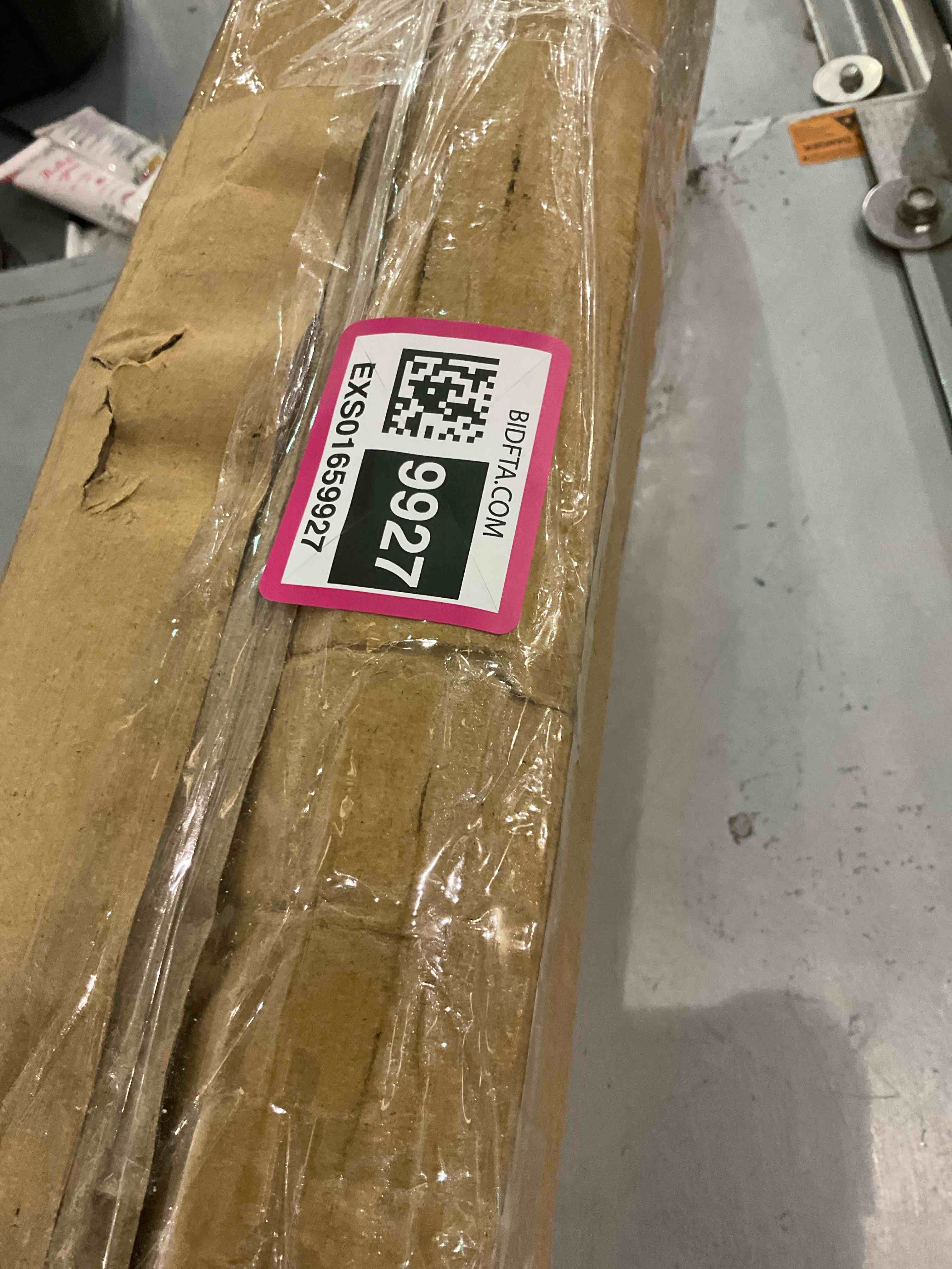https://s3.amazonaws.com/lotting-images-prod/BargainHunt/EXS01659927_1721649320760.jpeg