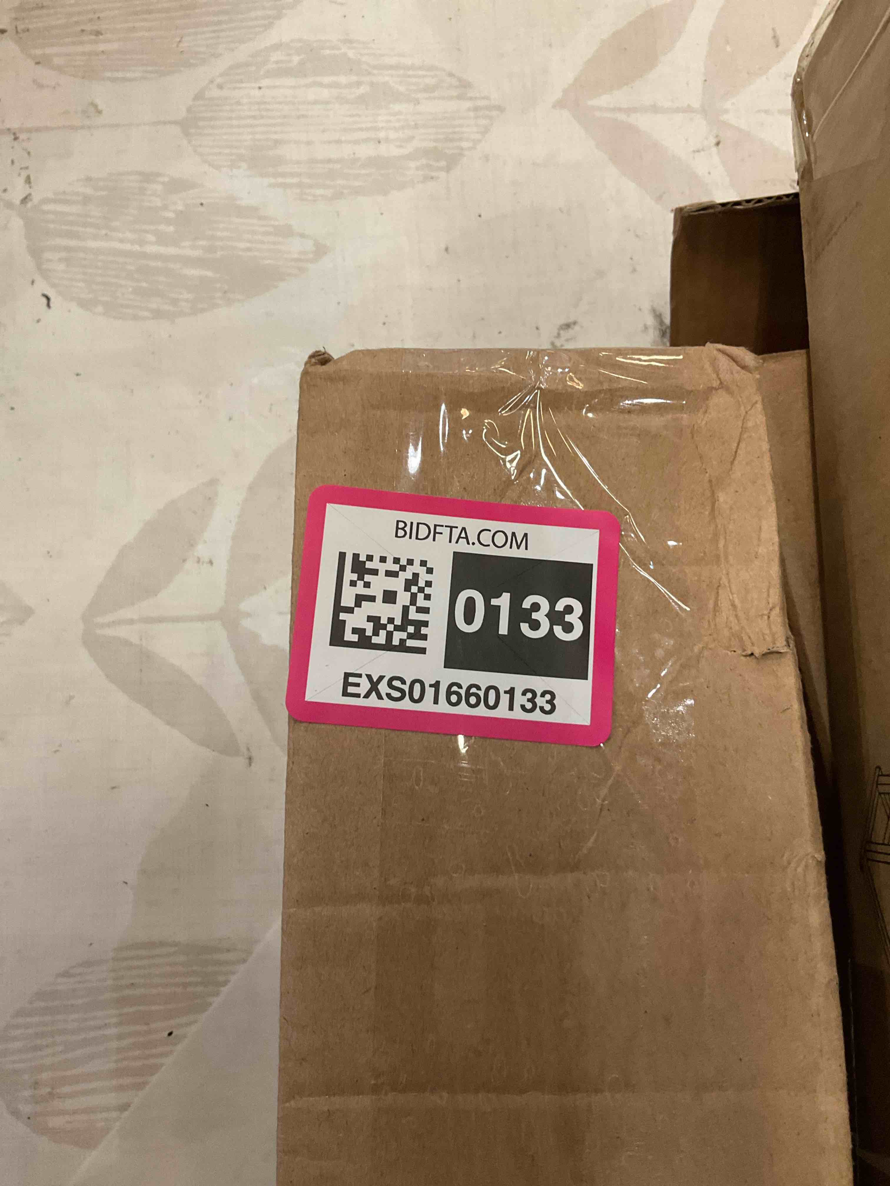 https://s3.amazonaws.com/lotting-images-prod/BargainHunt/EXS01660133_1718810599978.jpeg