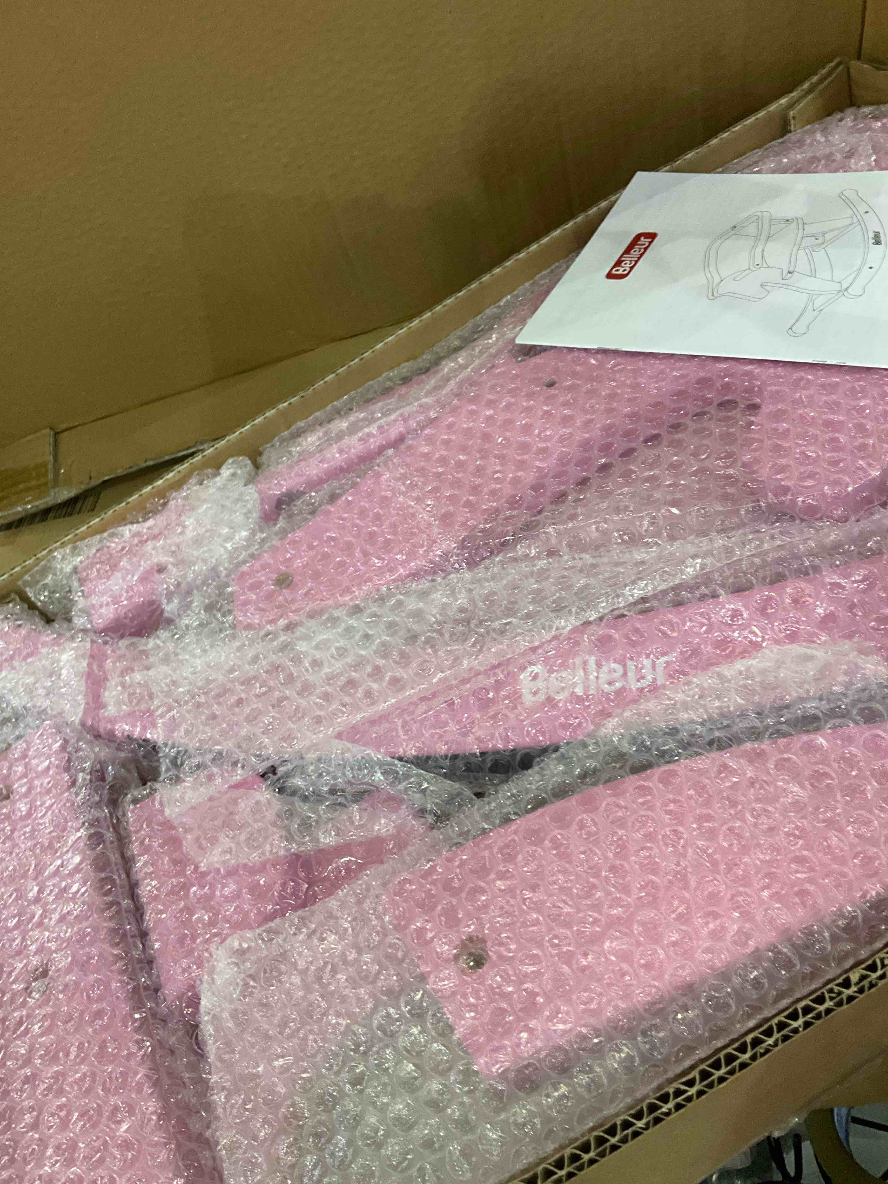 https://s3.amazonaws.com/lotting-images-prod/BargainHunt/EXS01660232_1718887675643.jpeg