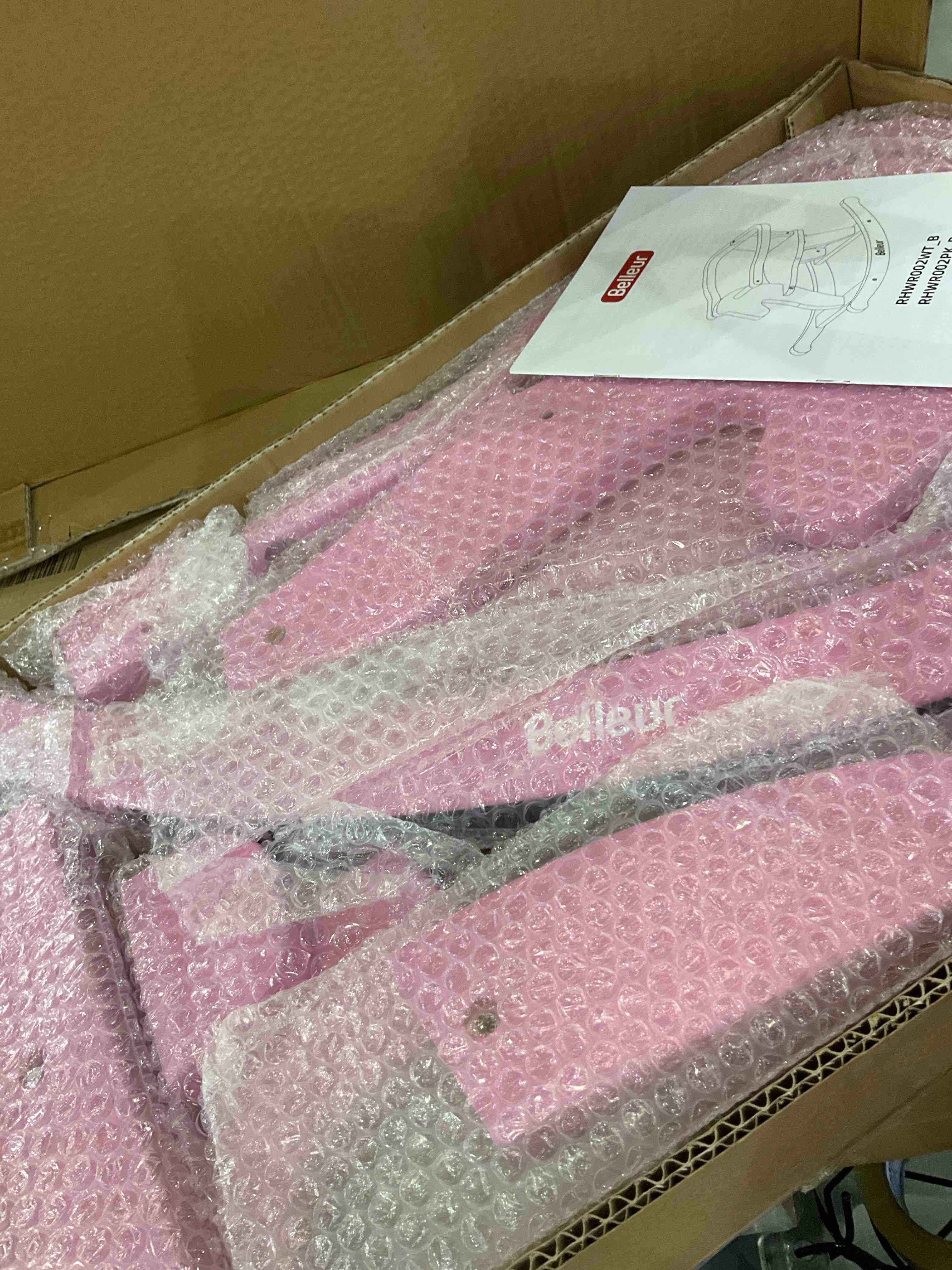 https://s3.amazonaws.com/lotting-images-prod/BargainHunt/EXS01660232_1718887676785.jpeg