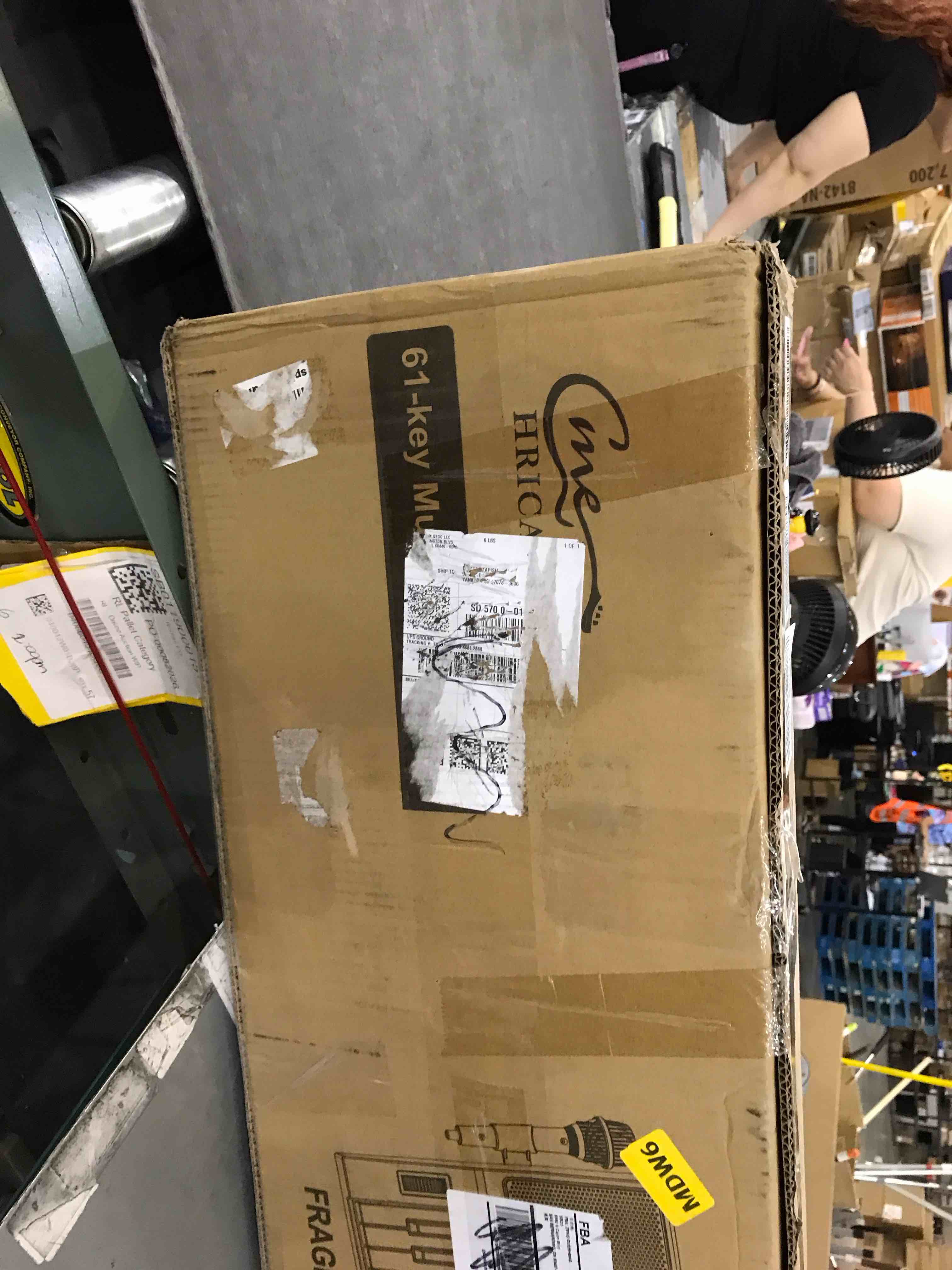 https://s3.amazonaws.com/lotting-images-prod/BargainHunt/EXS01660521_1718626643906.jpeg