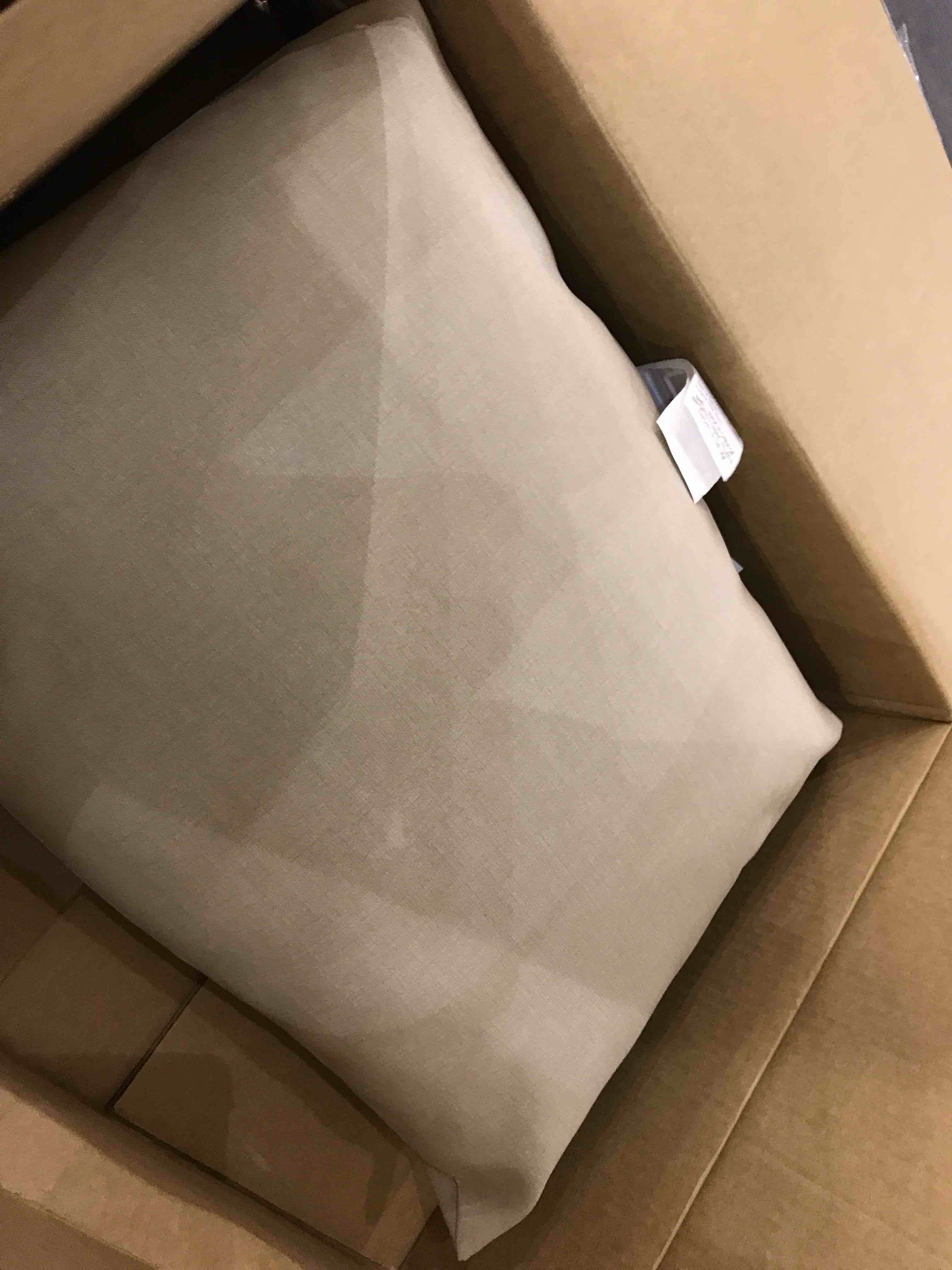 https://s3.amazonaws.com/lotting-images-prod/BargainHunt/EXS01660649_1718717904309.jpeg