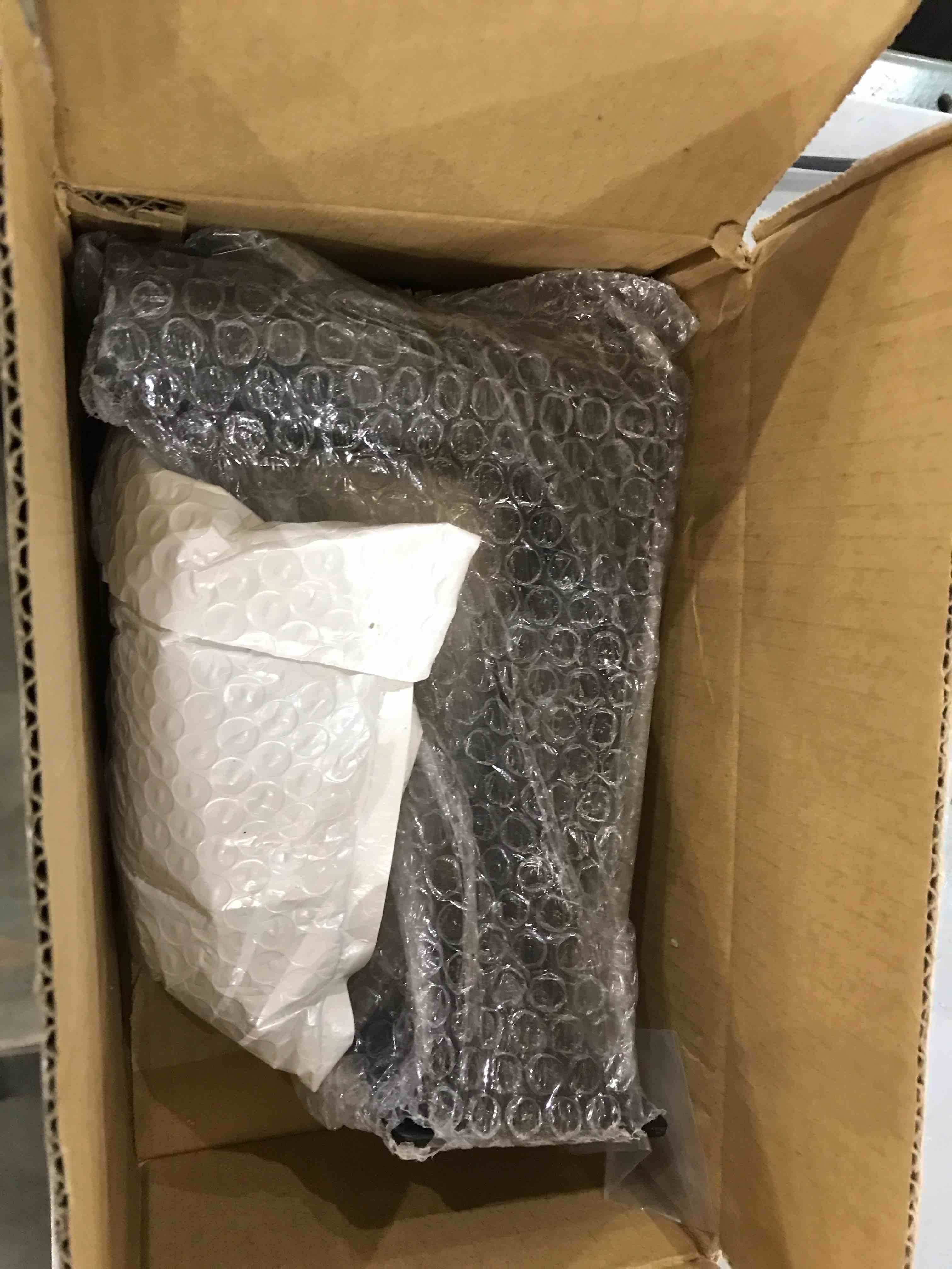 https://s3.amazonaws.com/lotting-images-prod/BargainHunt/EXS01660788_1718799723336.jpeg