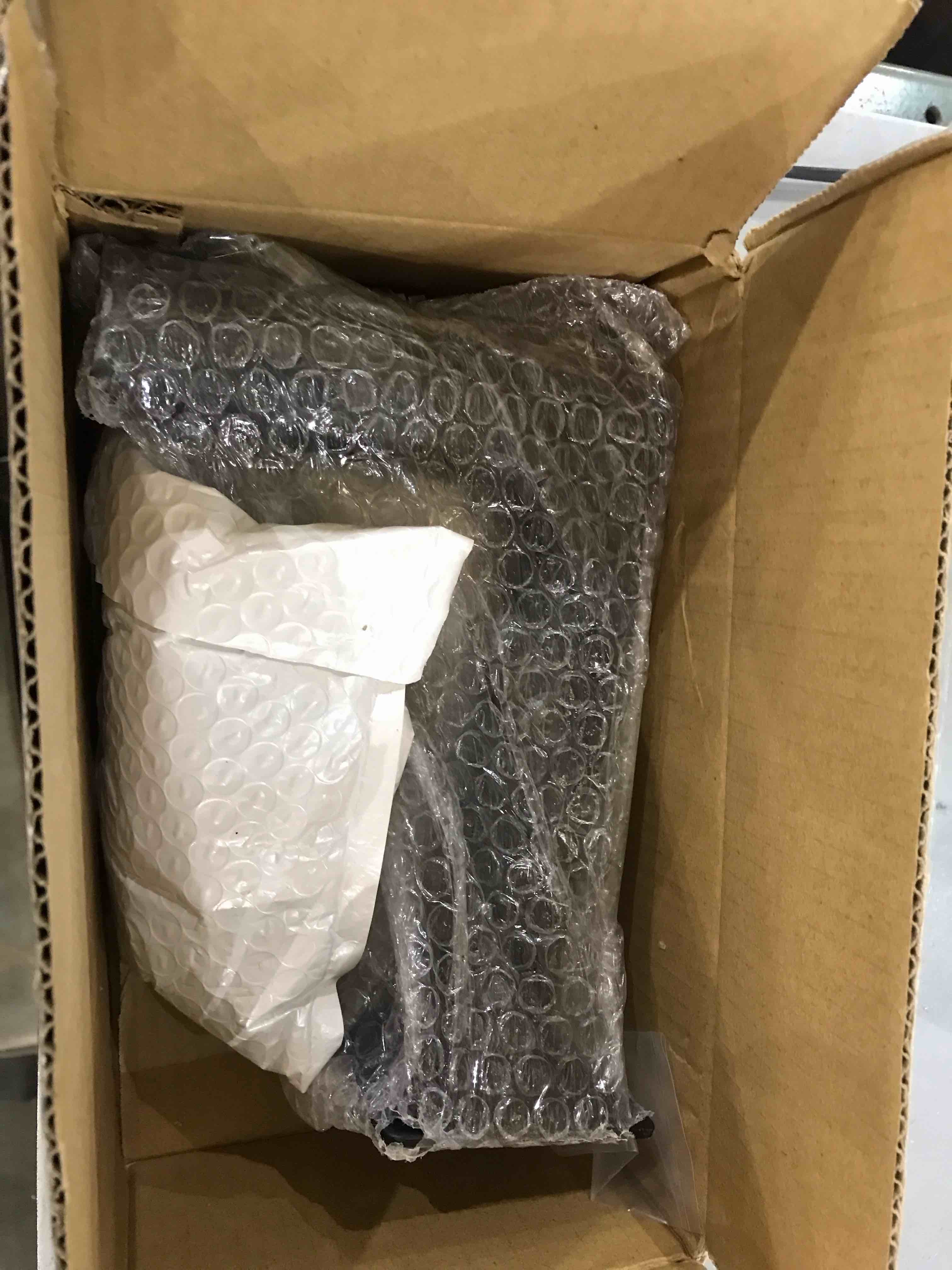 https://s3.amazonaws.com/lotting-images-prod/BargainHunt/EXS01660788_1718799724393.jpeg