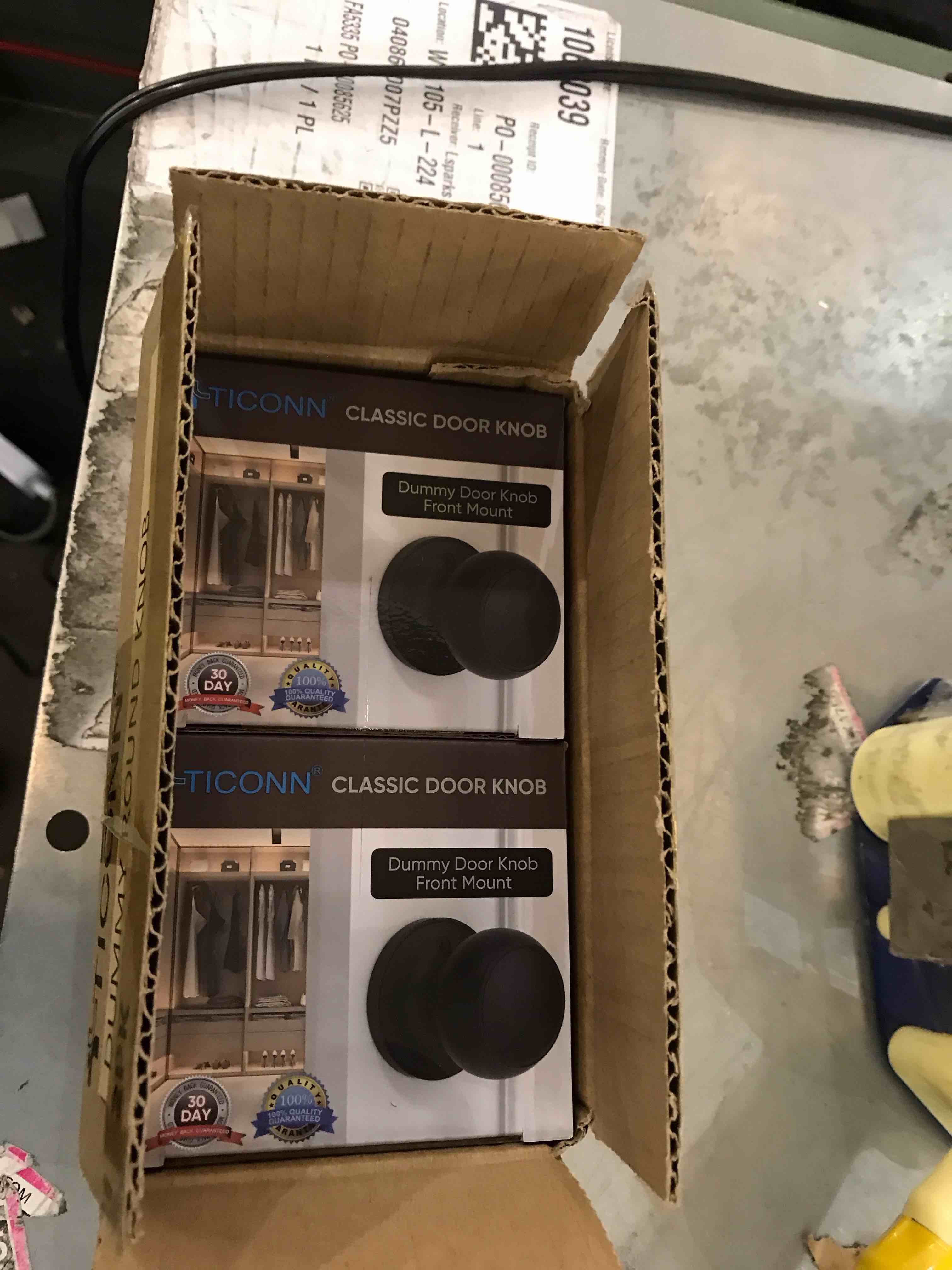 https://s3.amazonaws.com/lotting-images-prod/BargainHunt/EXS01660988_1718895691466.jpeg