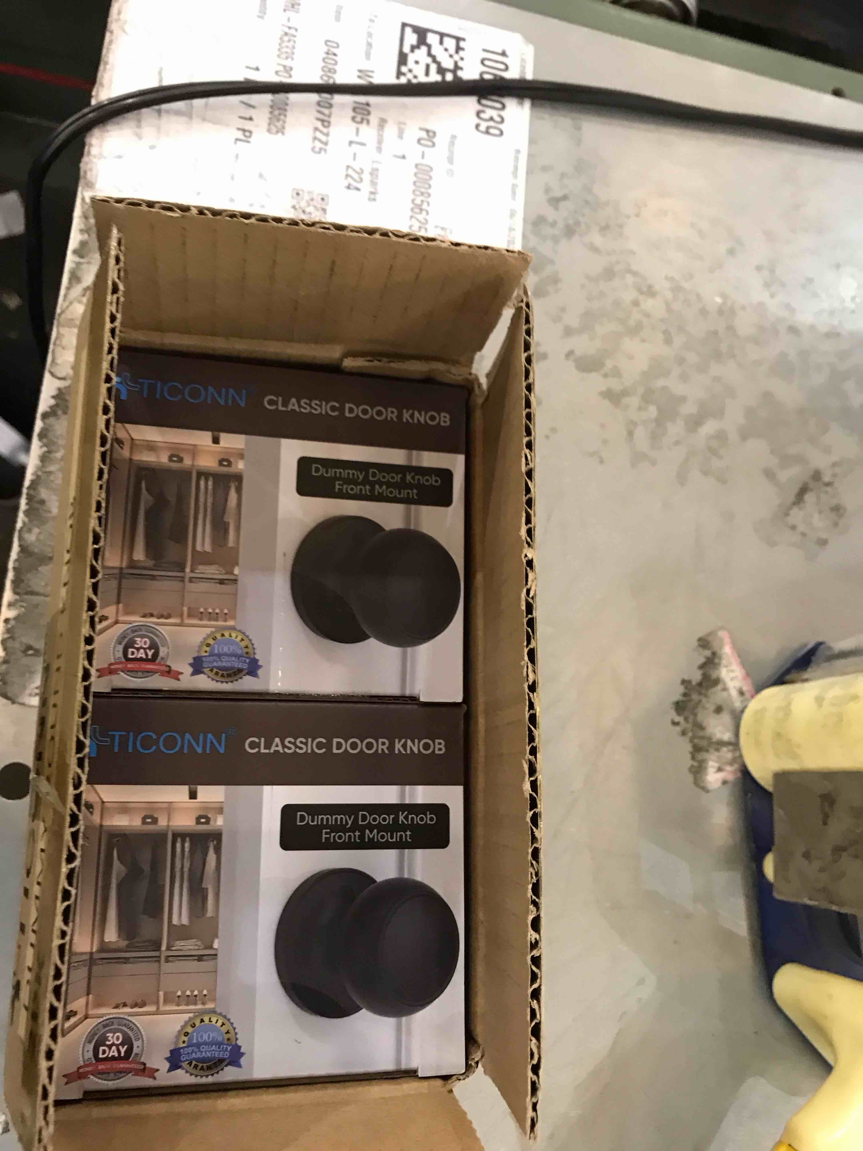 https://s3.amazonaws.com/lotting-images-prod/BargainHunt/EXS01660988_1718895692884.jpeg