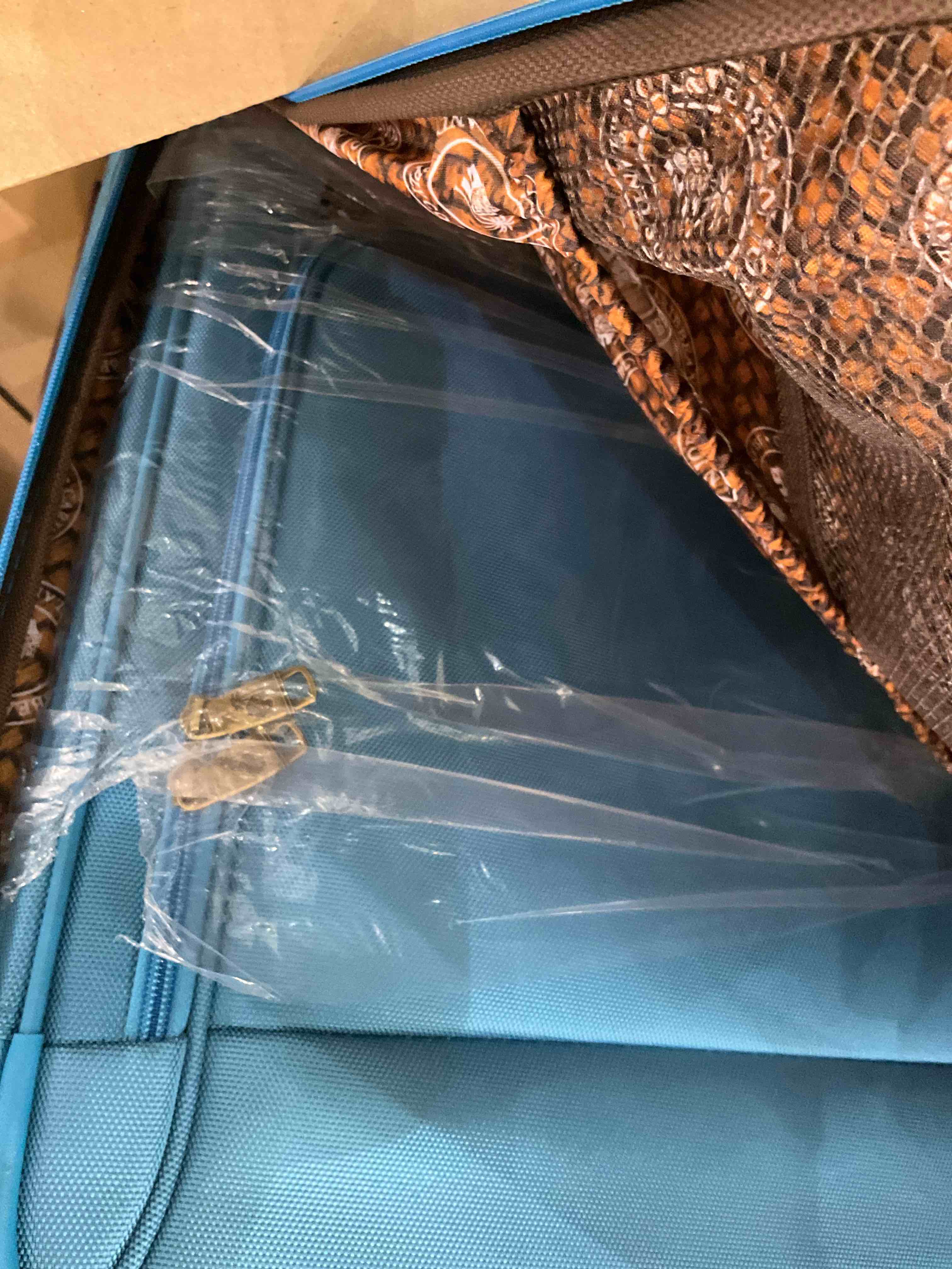https://s3.amazonaws.com/lotting-images-prod/BargainHunt/EXS01661326_1718976232338.jpeg