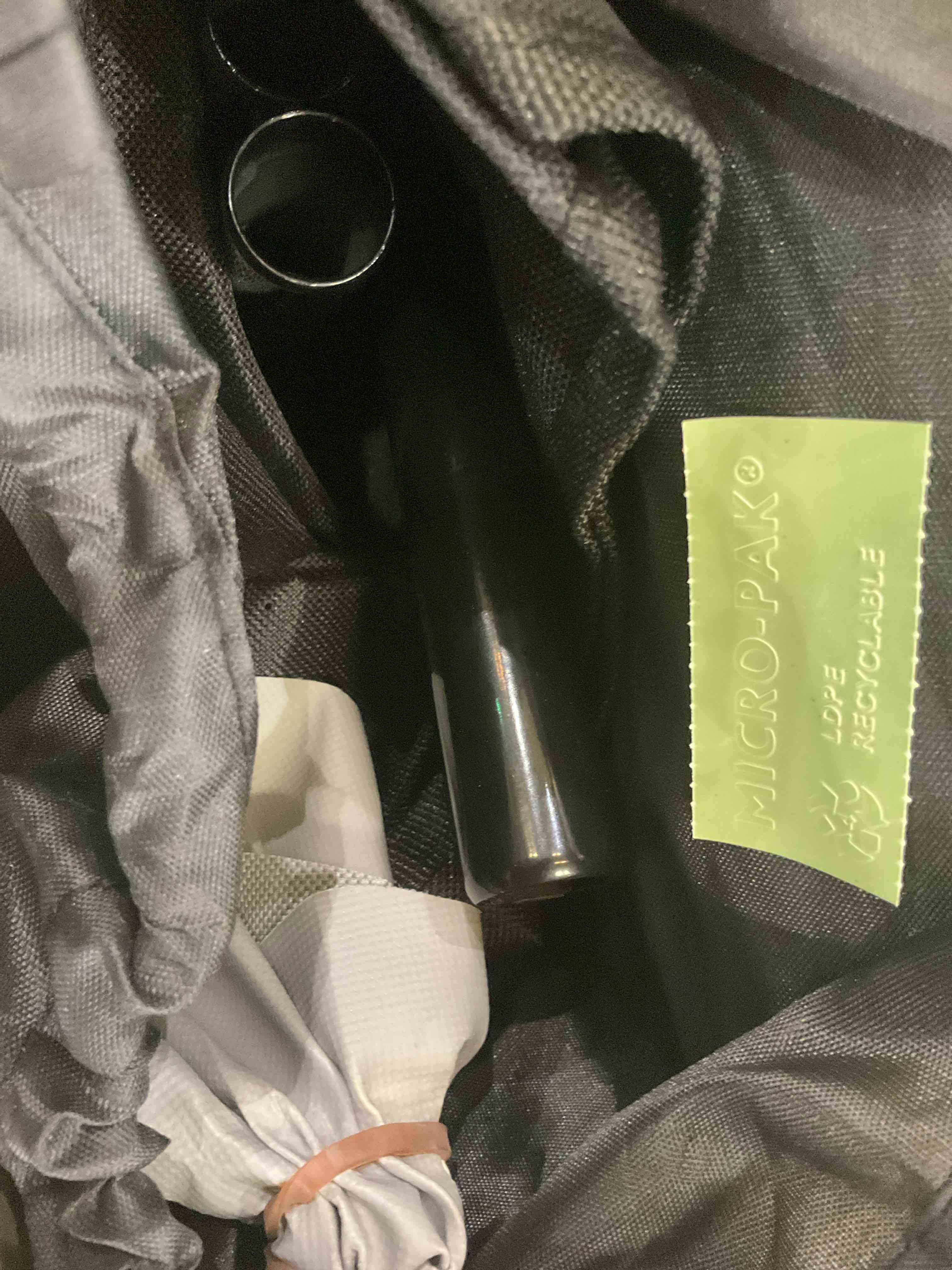 https://s3.amazonaws.com/lotting-images-prod/BargainHunt/EXS01662133_1718809256951.jpeg