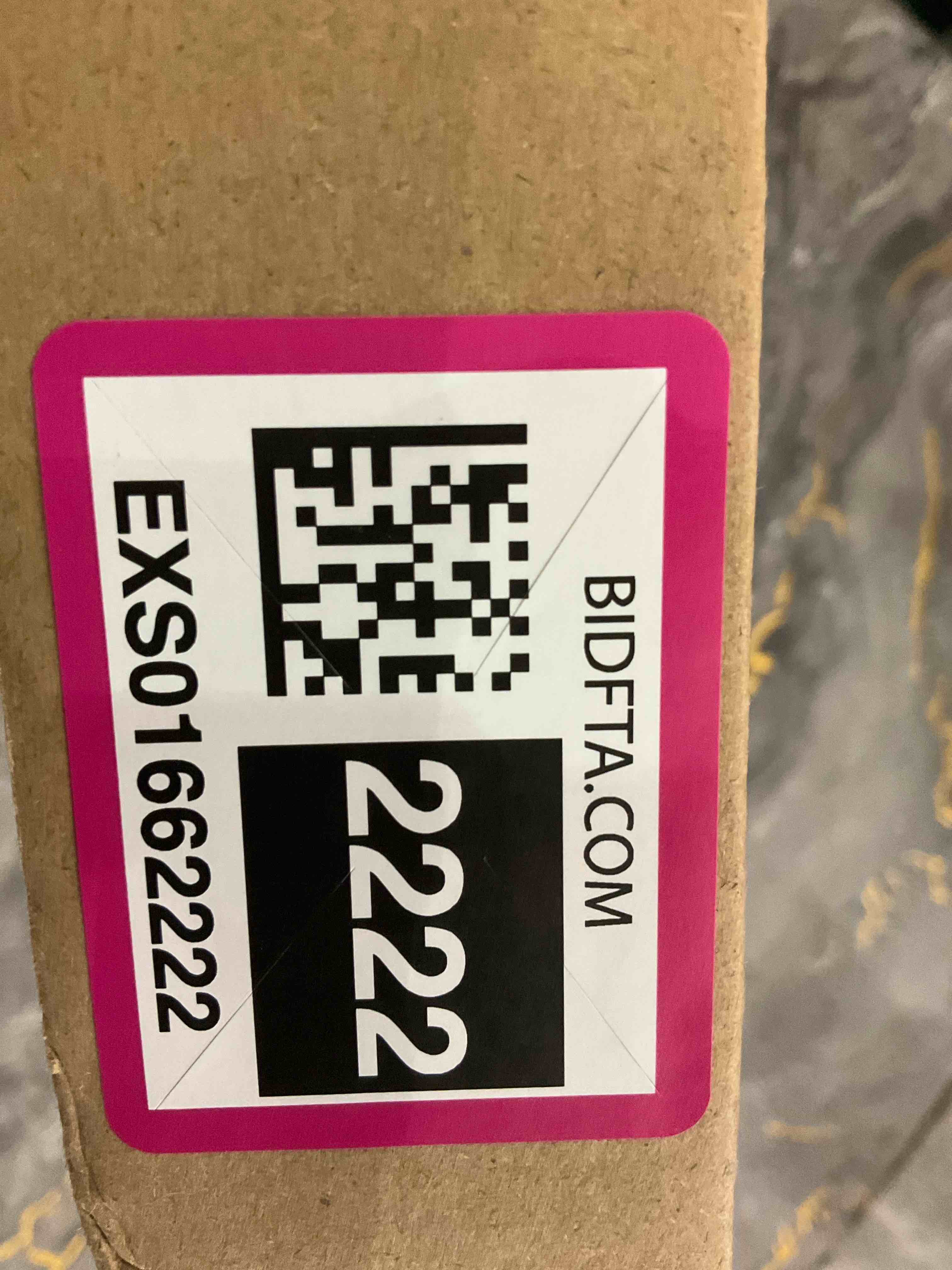 https://s3.amazonaws.com/lotting-images-prod/BargainHunt/EXS01662222_1718887777584.jpeg