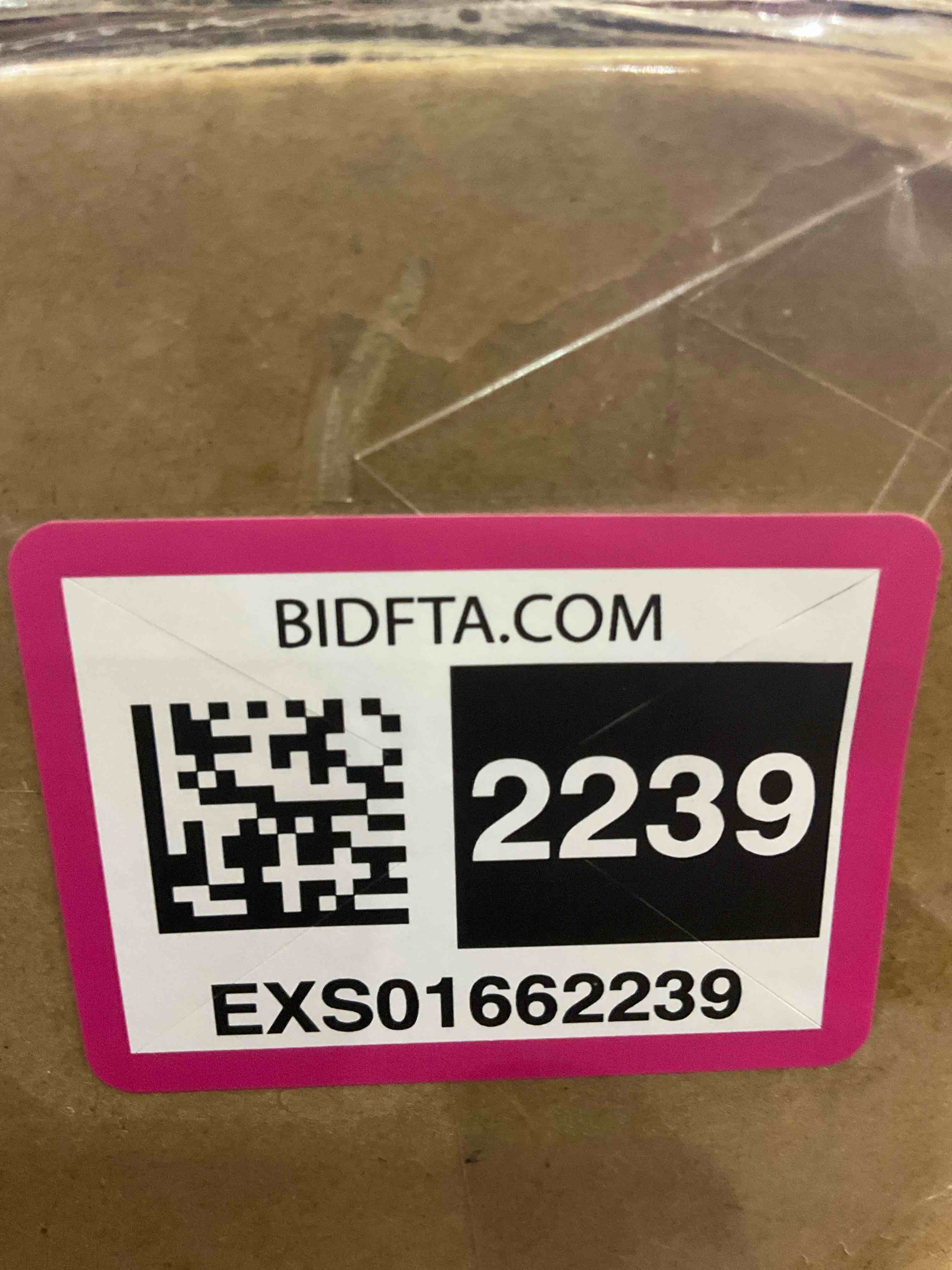 https://s3.amazonaws.com/lotting-images-prod/BargainHunt/EXS01662239_1718892451284.jpeg