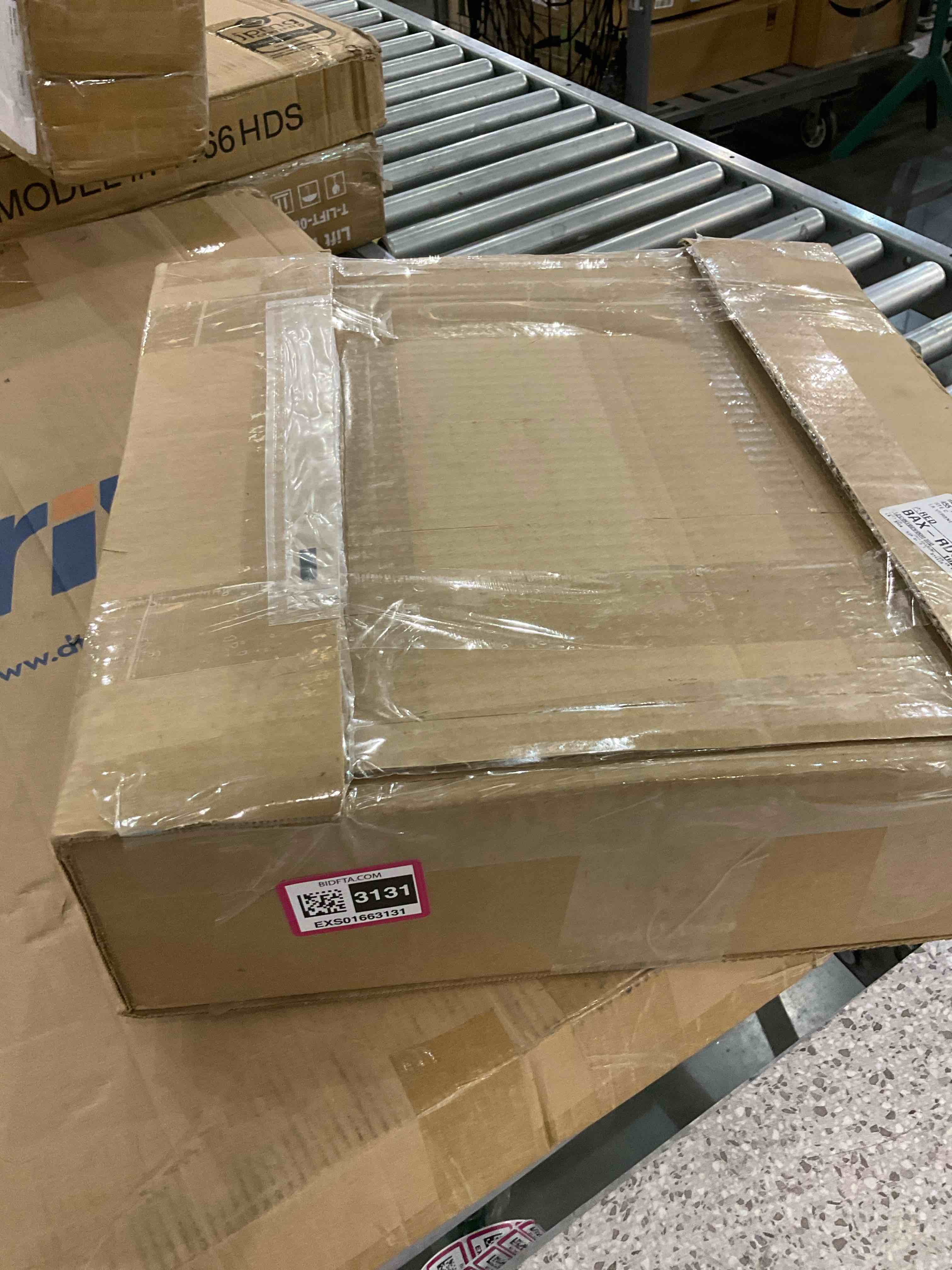 https://s3.amazonaws.com/lotting-images-prod/BargainHunt/EXS01663131_1719921156326.jpeg