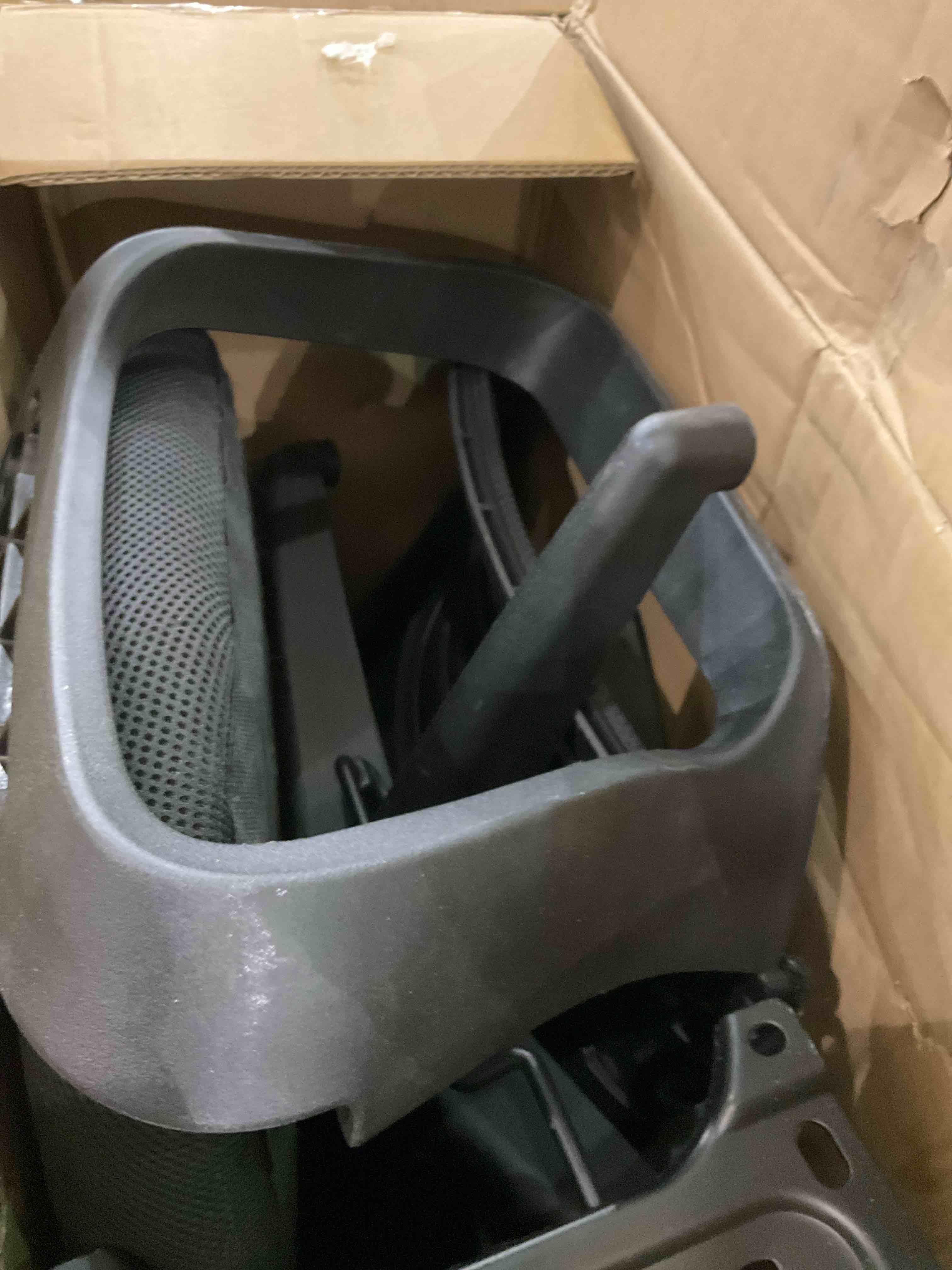https://s3.amazonaws.com/lotting-images-prod/BargainHunt/EXS01663150_1719924239886.jpeg