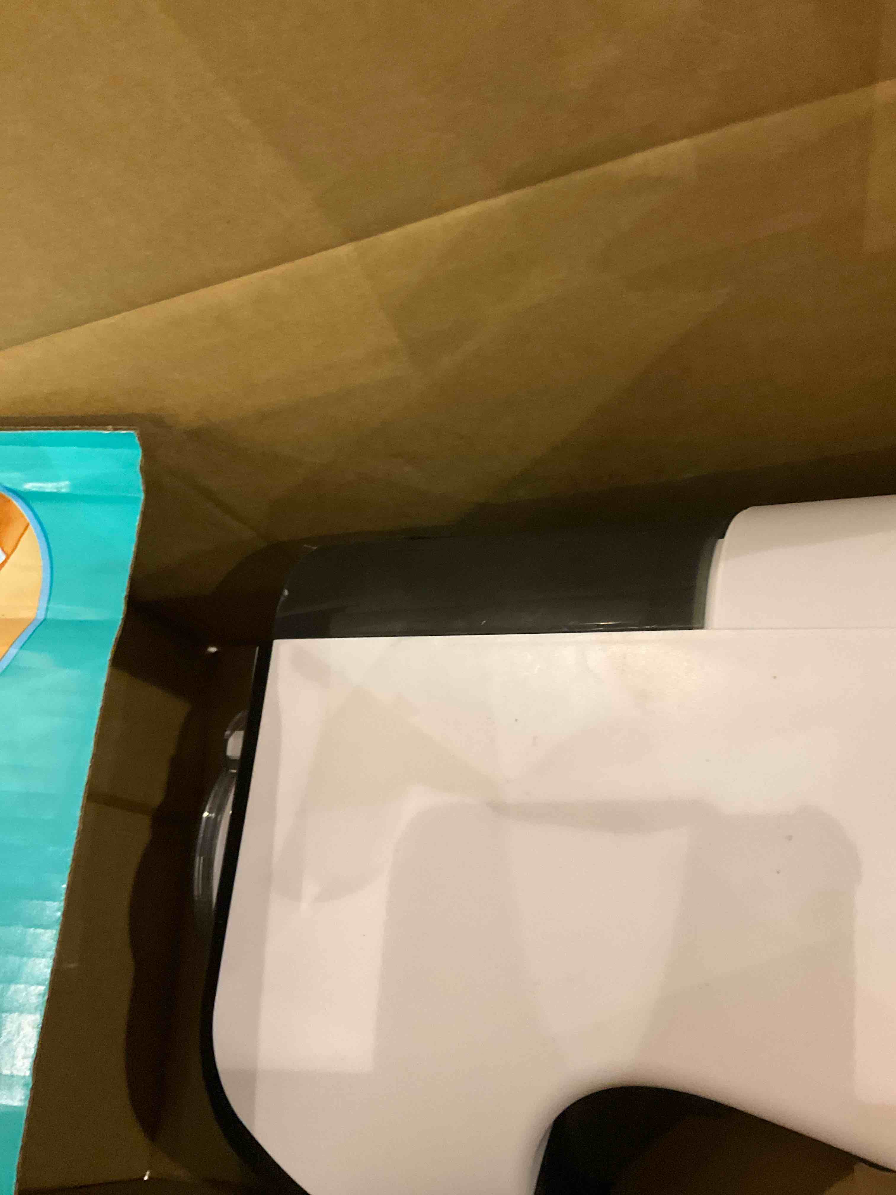 https://s3.amazonaws.com/lotting-images-prod/BargainHunt/EXS01663899_1721070447282.jpeg