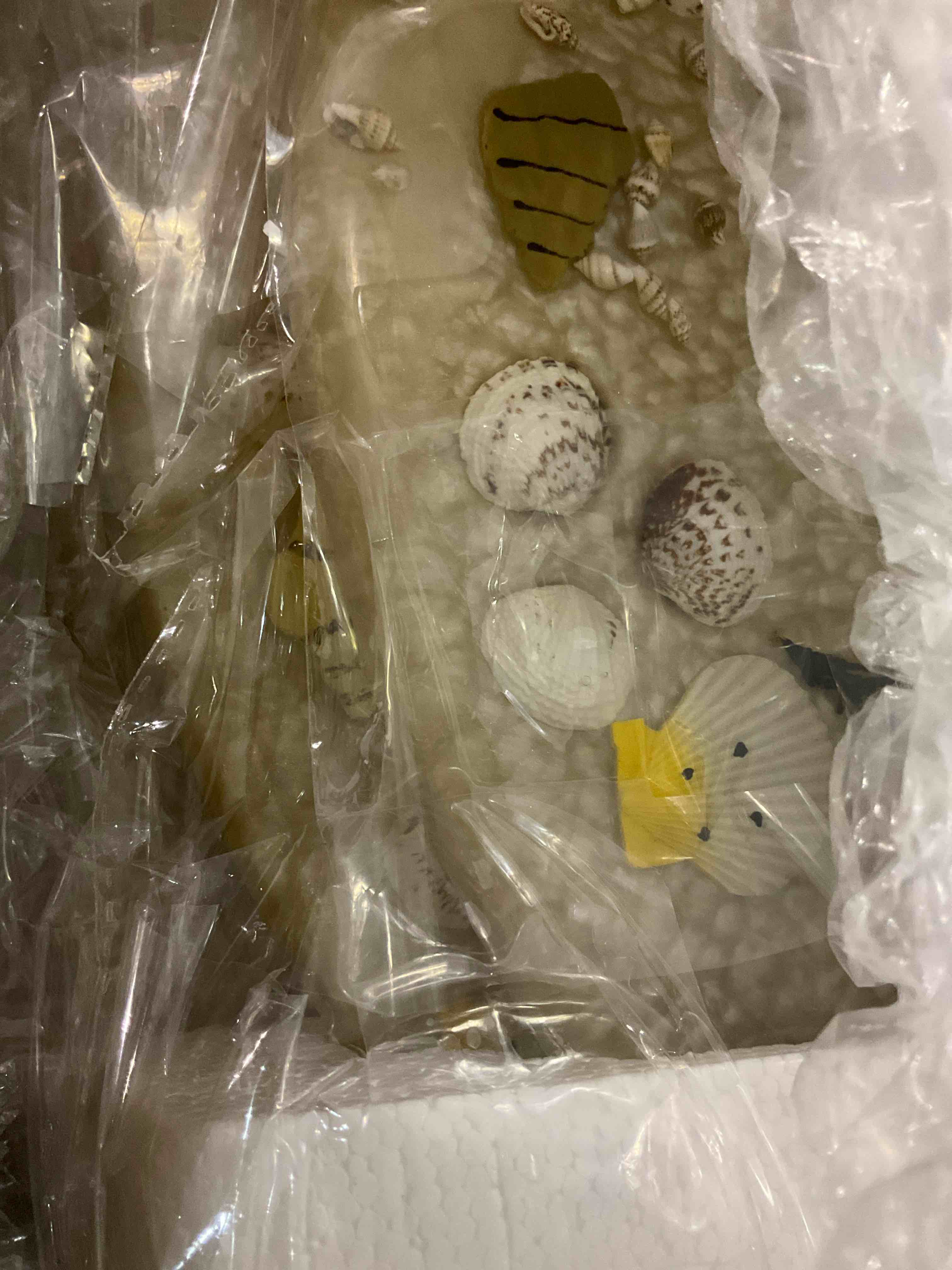 https://s3.amazonaws.com/lotting-images-prod/BargainHunt/EXS01663905_1721129104323.jpeg