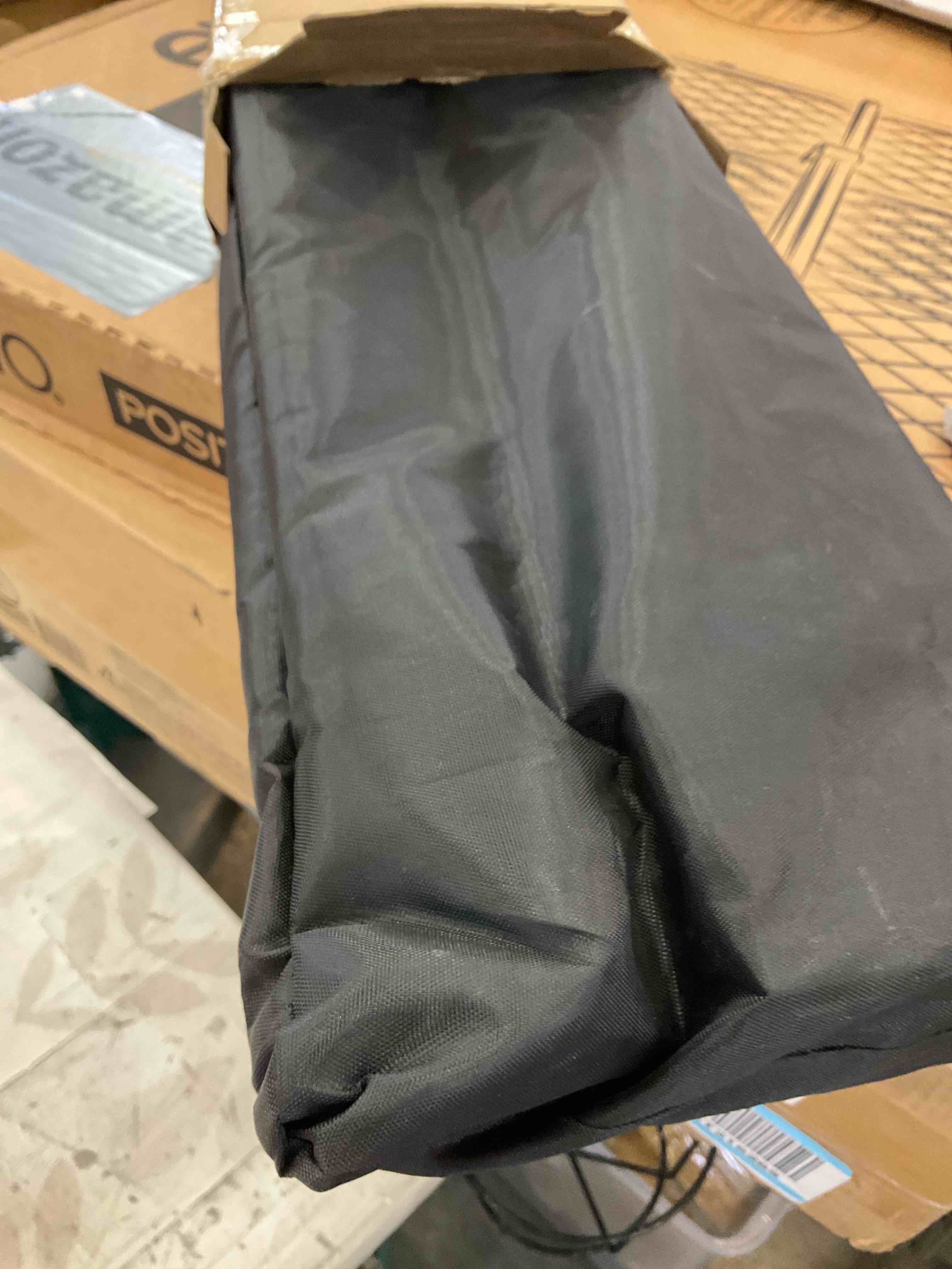 https://s3.amazonaws.com/lotting-images-prod/BargainHunt/EXS01664270_1719341515097.jpeg