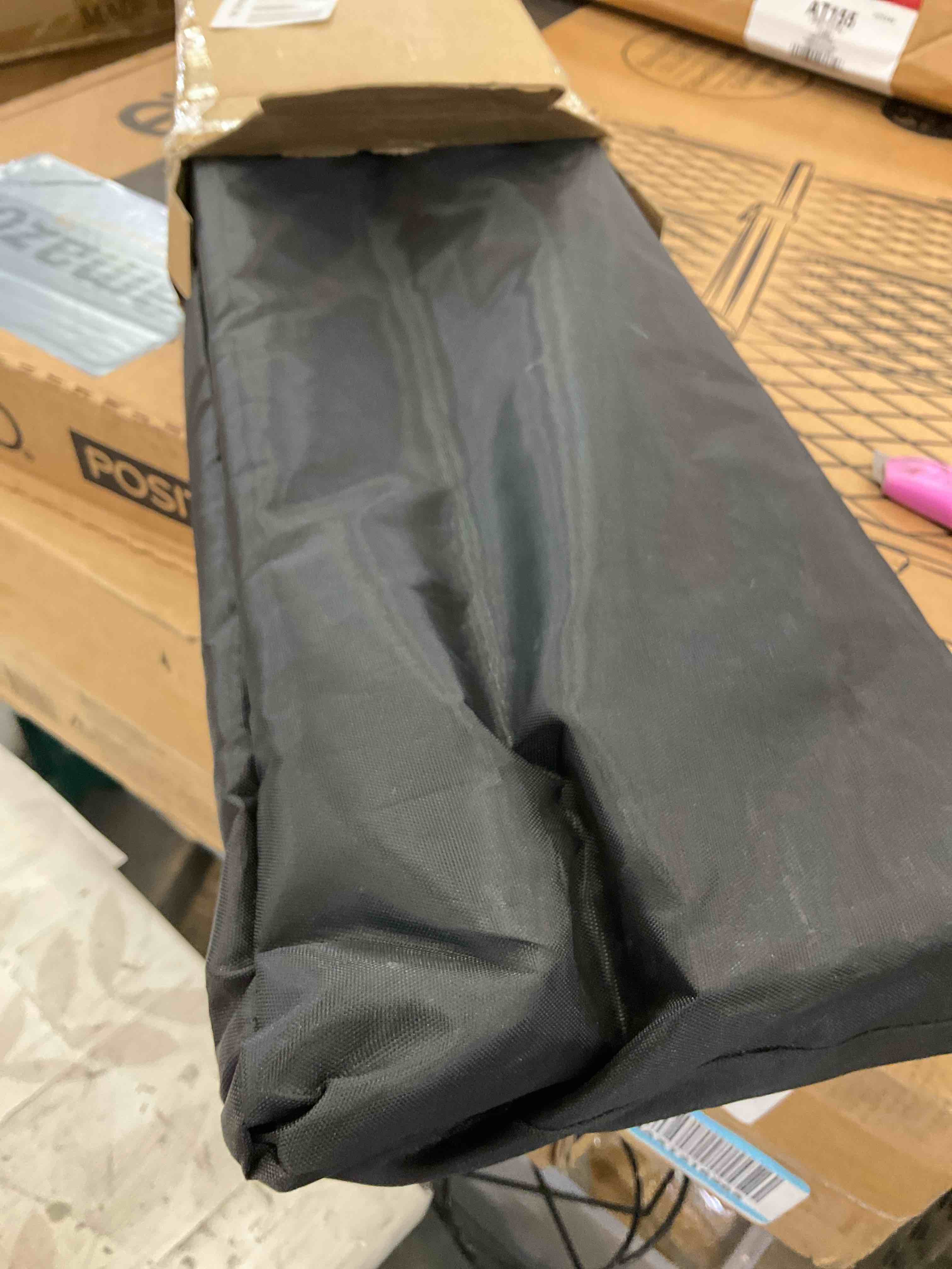 https://s3.amazonaws.com/lotting-images-prod/BargainHunt/EXS01664270_1719341515877.jpeg