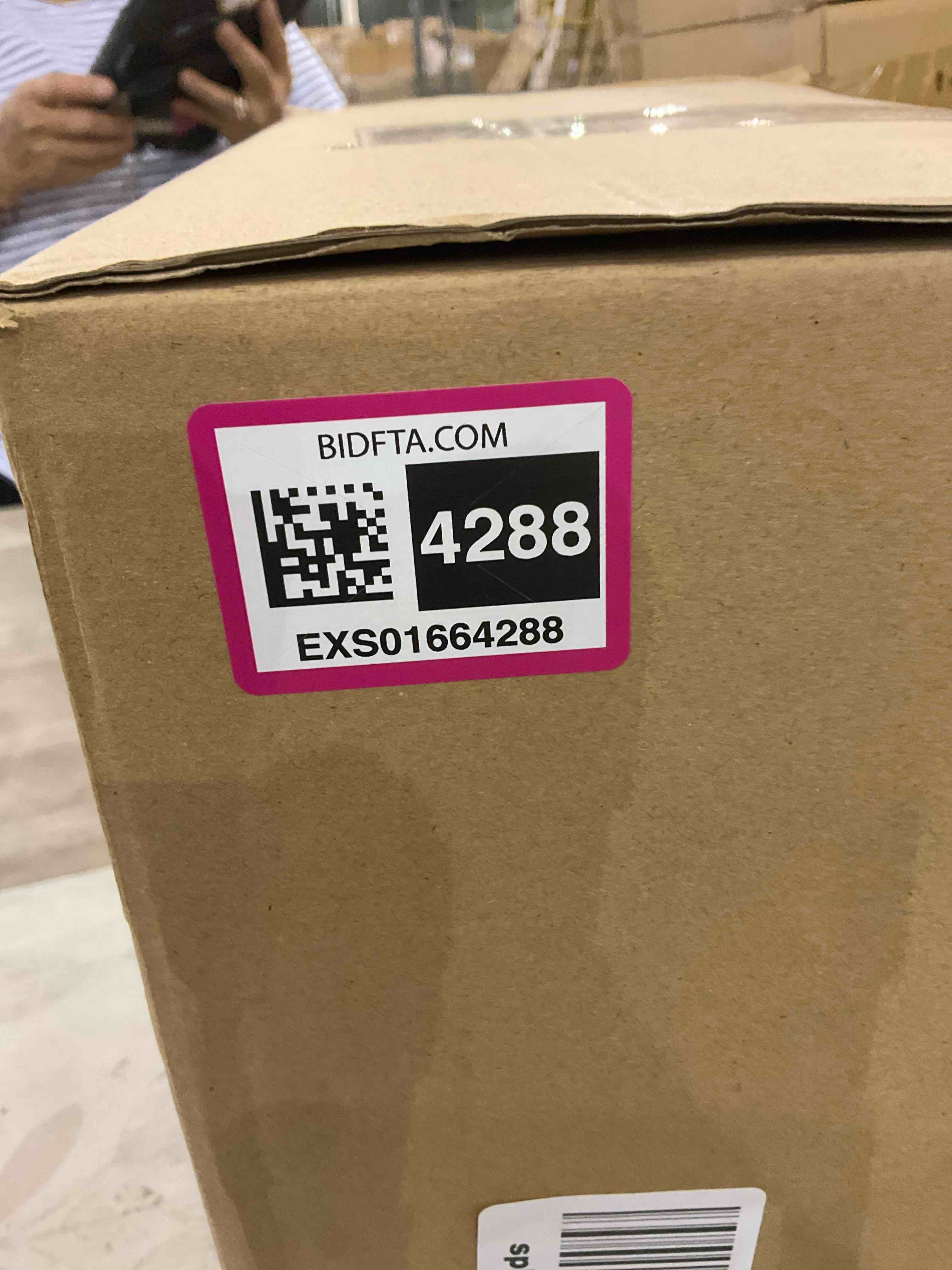 https://s3.amazonaws.com/lotting-images-prod/BargainHunt/EXS01664288_1719401401380.jpeg