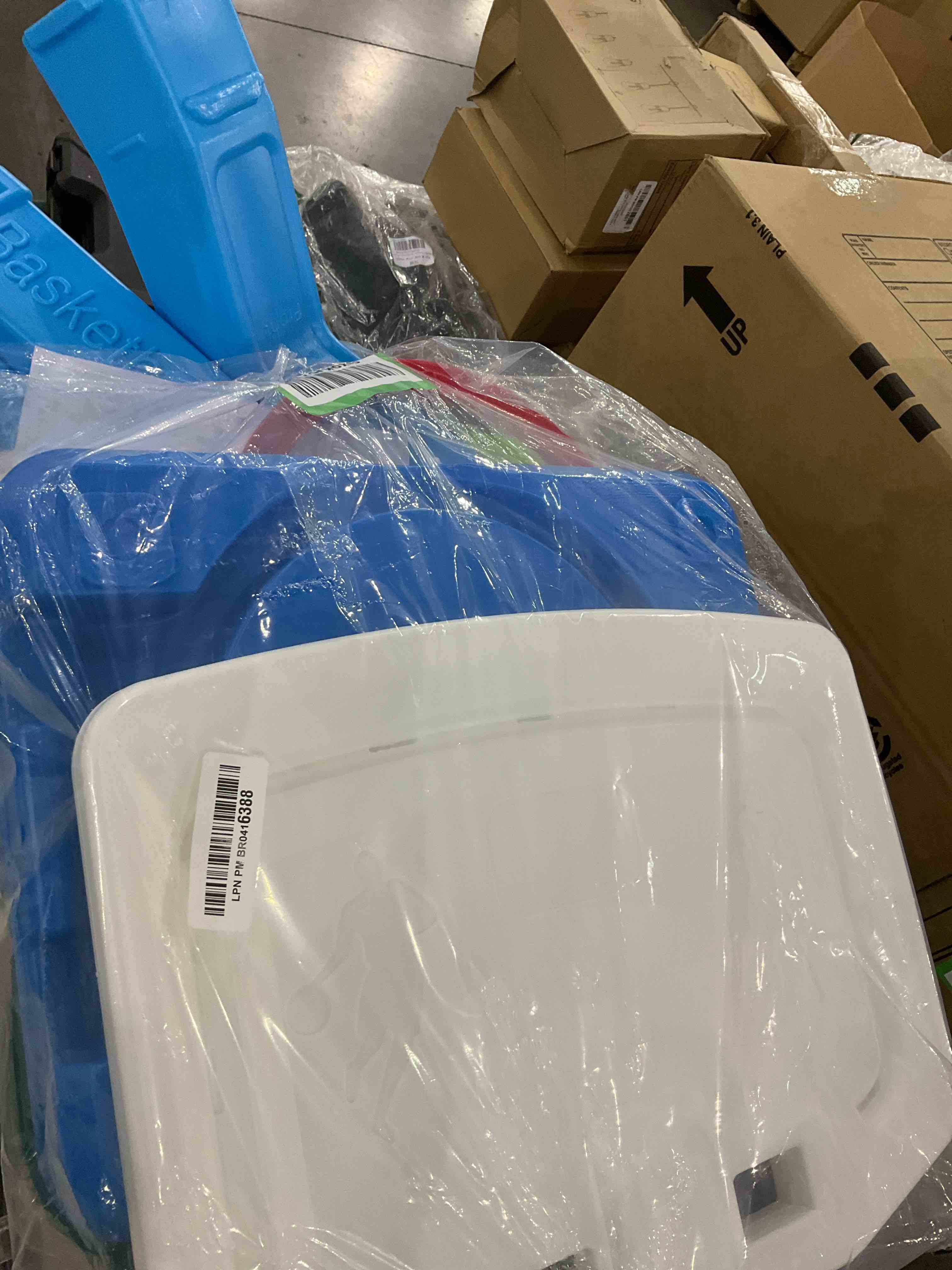 https://s3.amazonaws.com/lotting-images-prod/BargainHunt/EXS01664310_1719833571857.jpeg