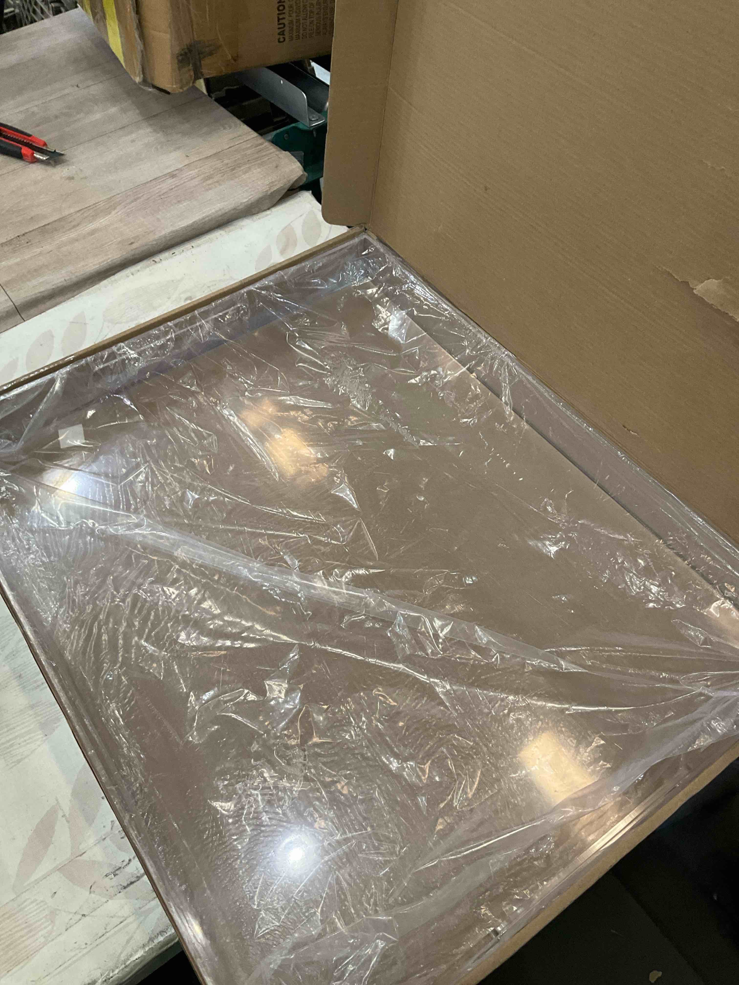 https://s3.amazonaws.com/lotting-images-prod/BargainHunt/EXS01664427_1719851907066.jpeg