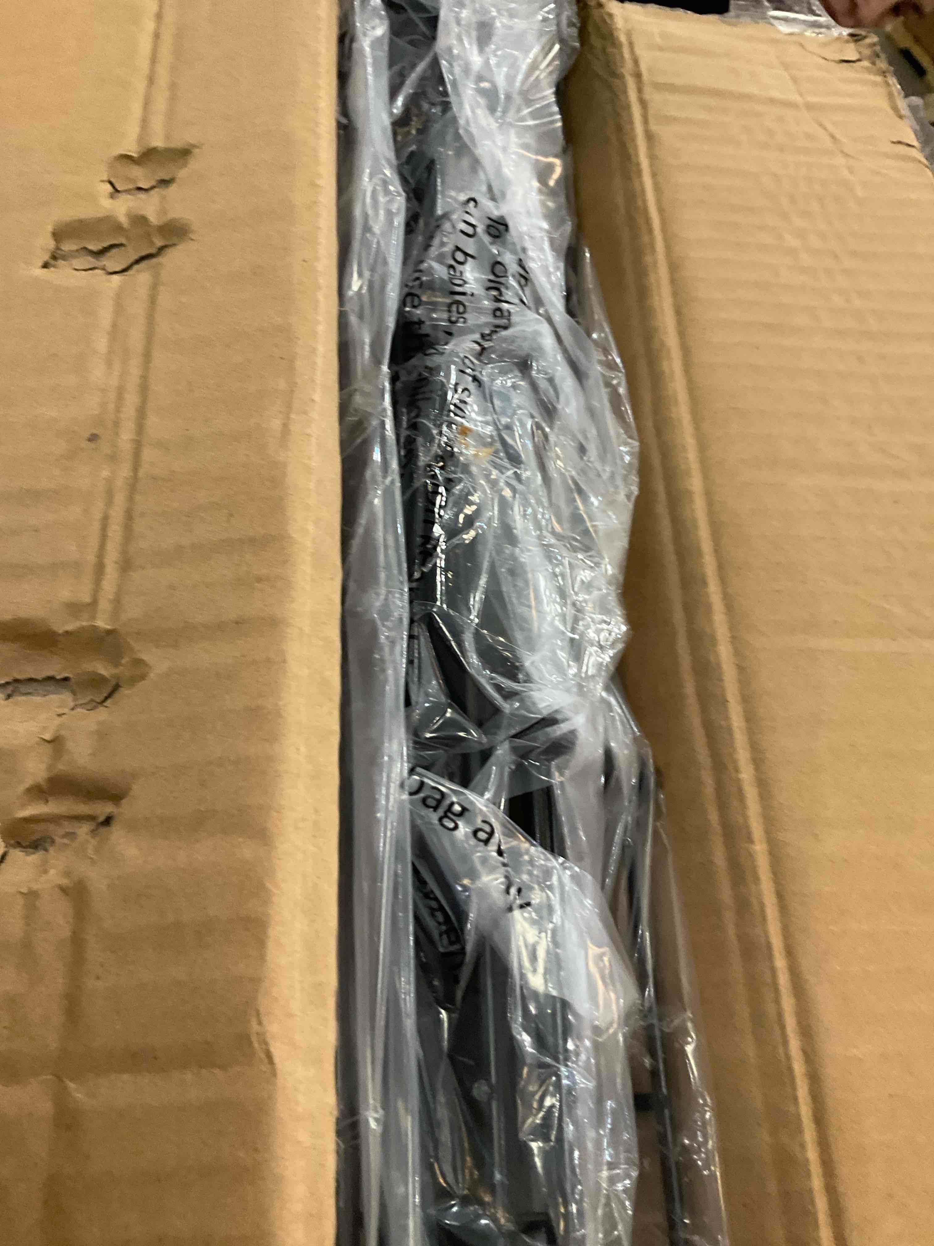 https://s3.amazonaws.com/lotting-images-prod/BargainHunt/EXS01664429_1719852114424.jpeg