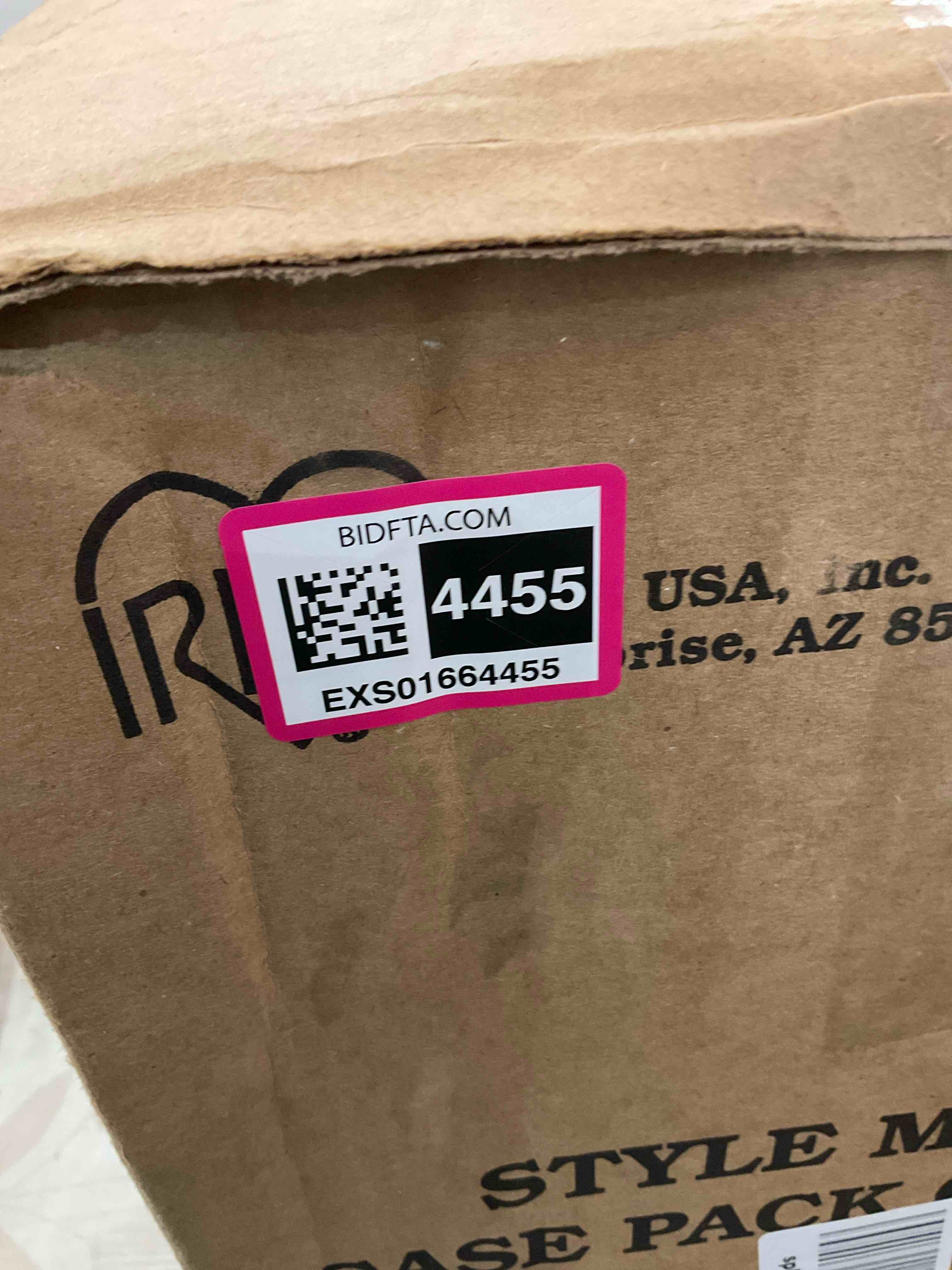 https://s3.amazonaws.com/lotting-images-prod/BargainHunt/EXS01664455_1719856035060.jpeg