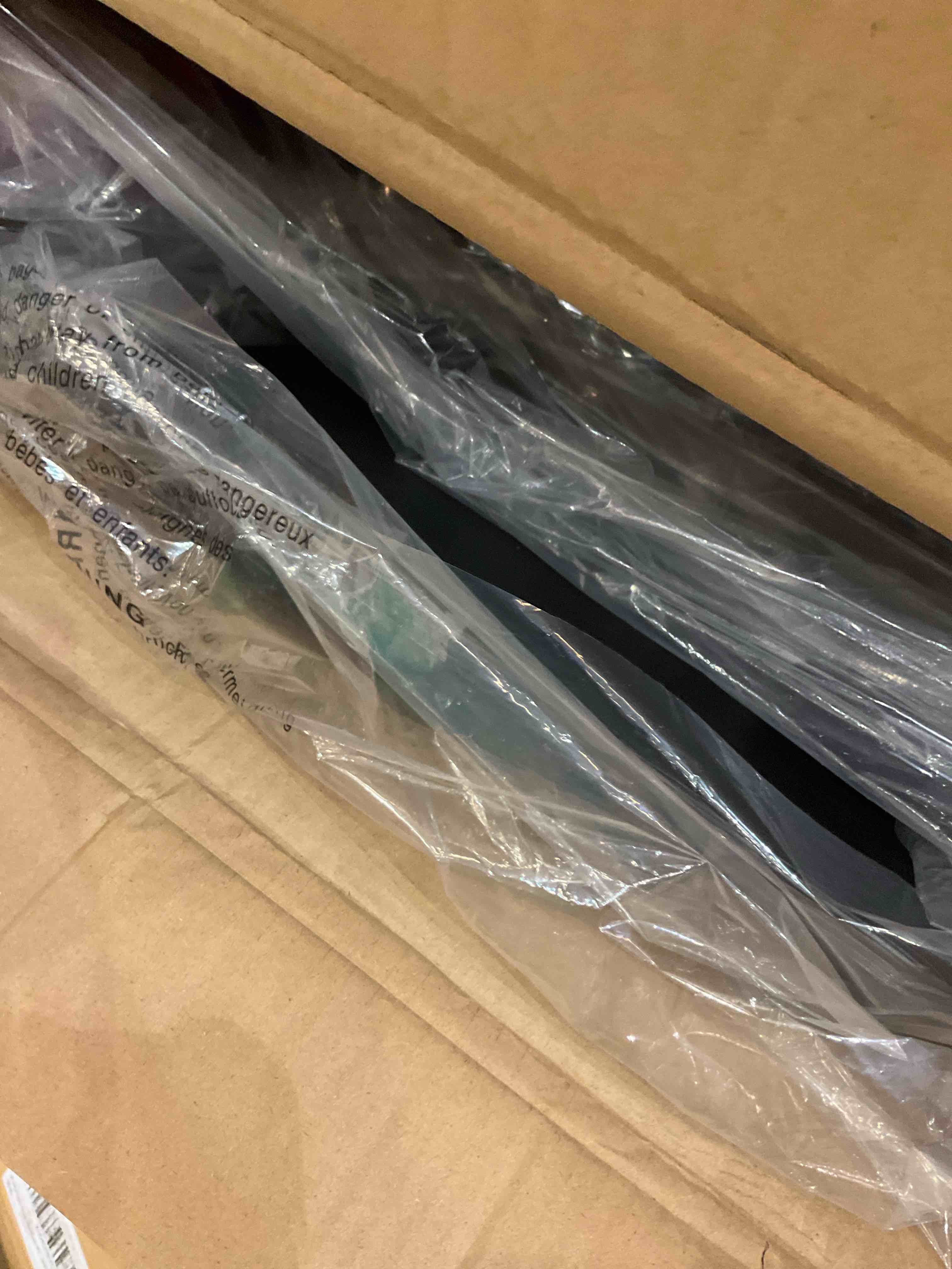 https://s3.amazonaws.com/lotting-images-prod/BargainHunt/EXS01664456_1719856158813.jpeg