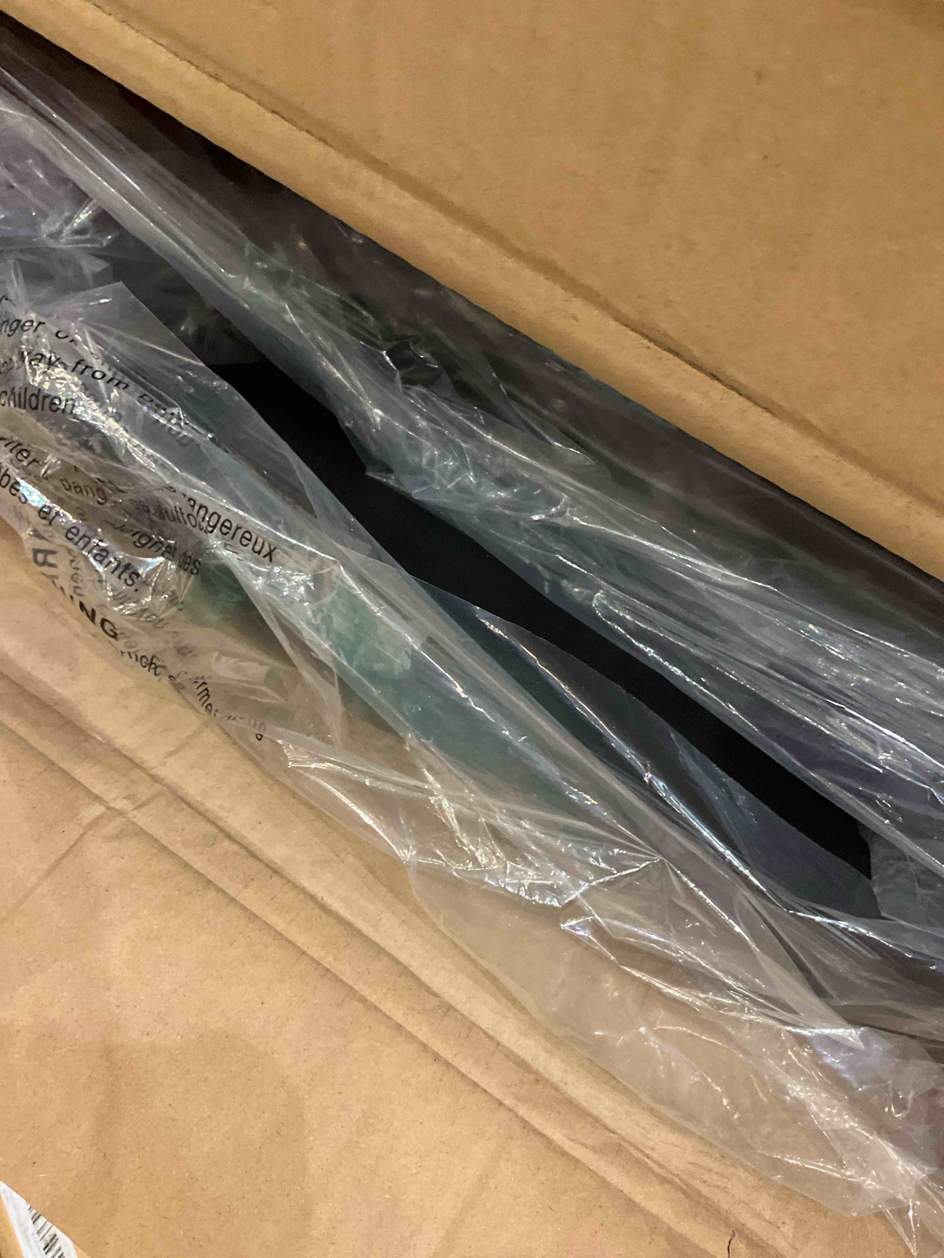 https://s3.amazonaws.com/lotting-images-prod/BargainHunt/EXS01664456_1719856159930.jpeg