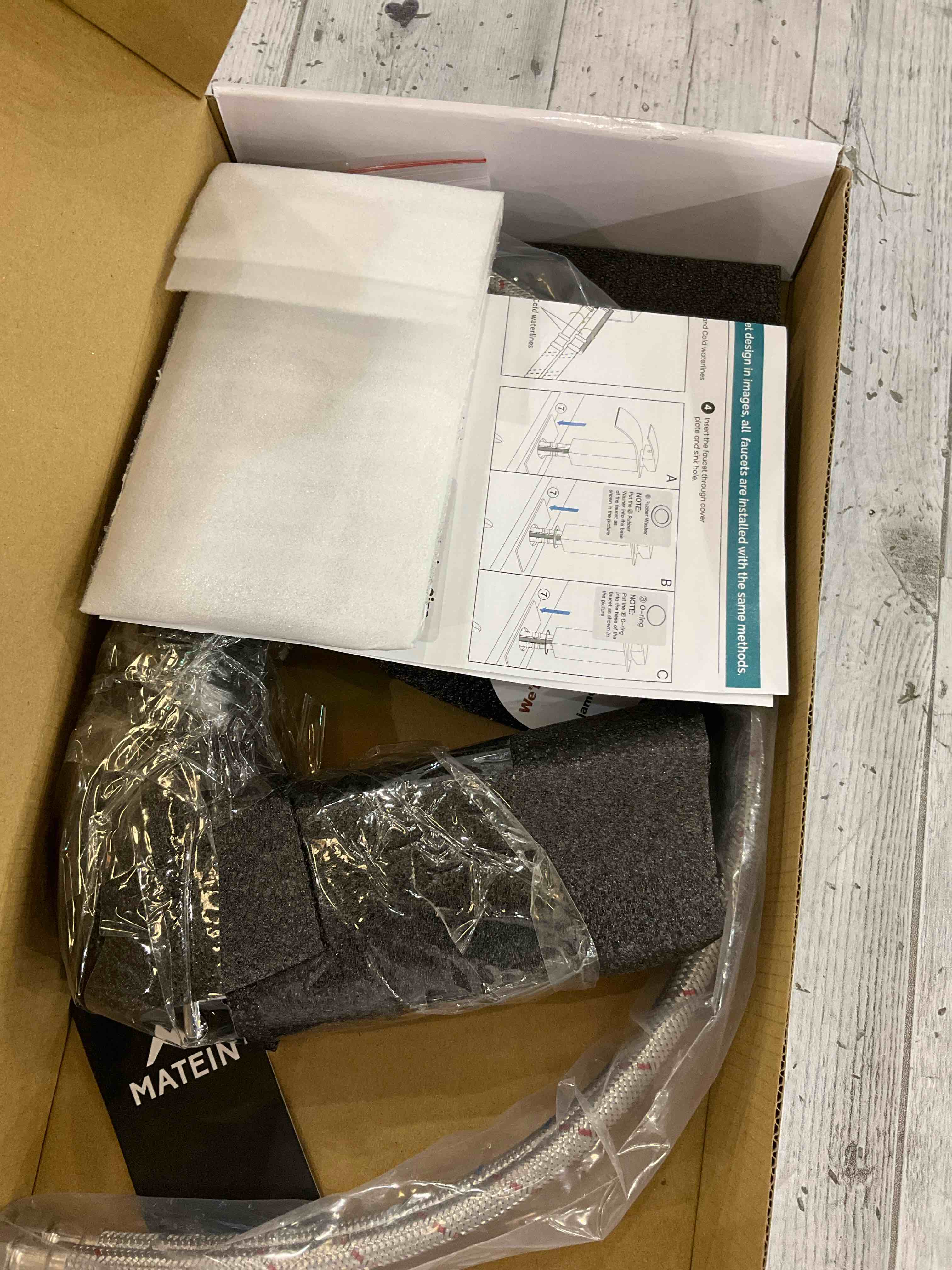 https://s3.amazonaws.com/lotting-images-prod/BargainHunt/EXS01664720_1718735458549.jpeg