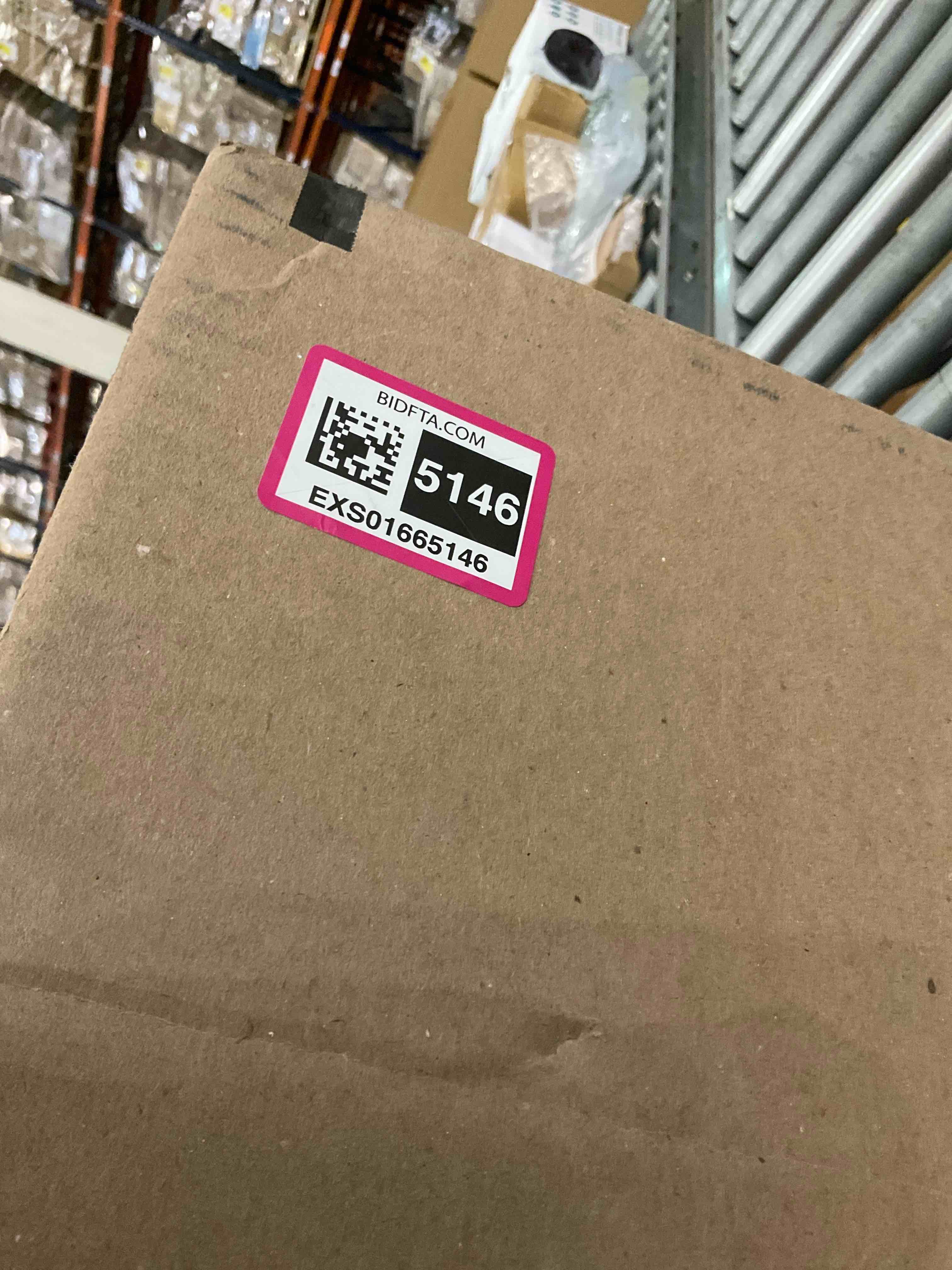 https://s3.amazonaws.com/lotting-images-prod/BargainHunt/EXS01665146_1718981016938.jpeg