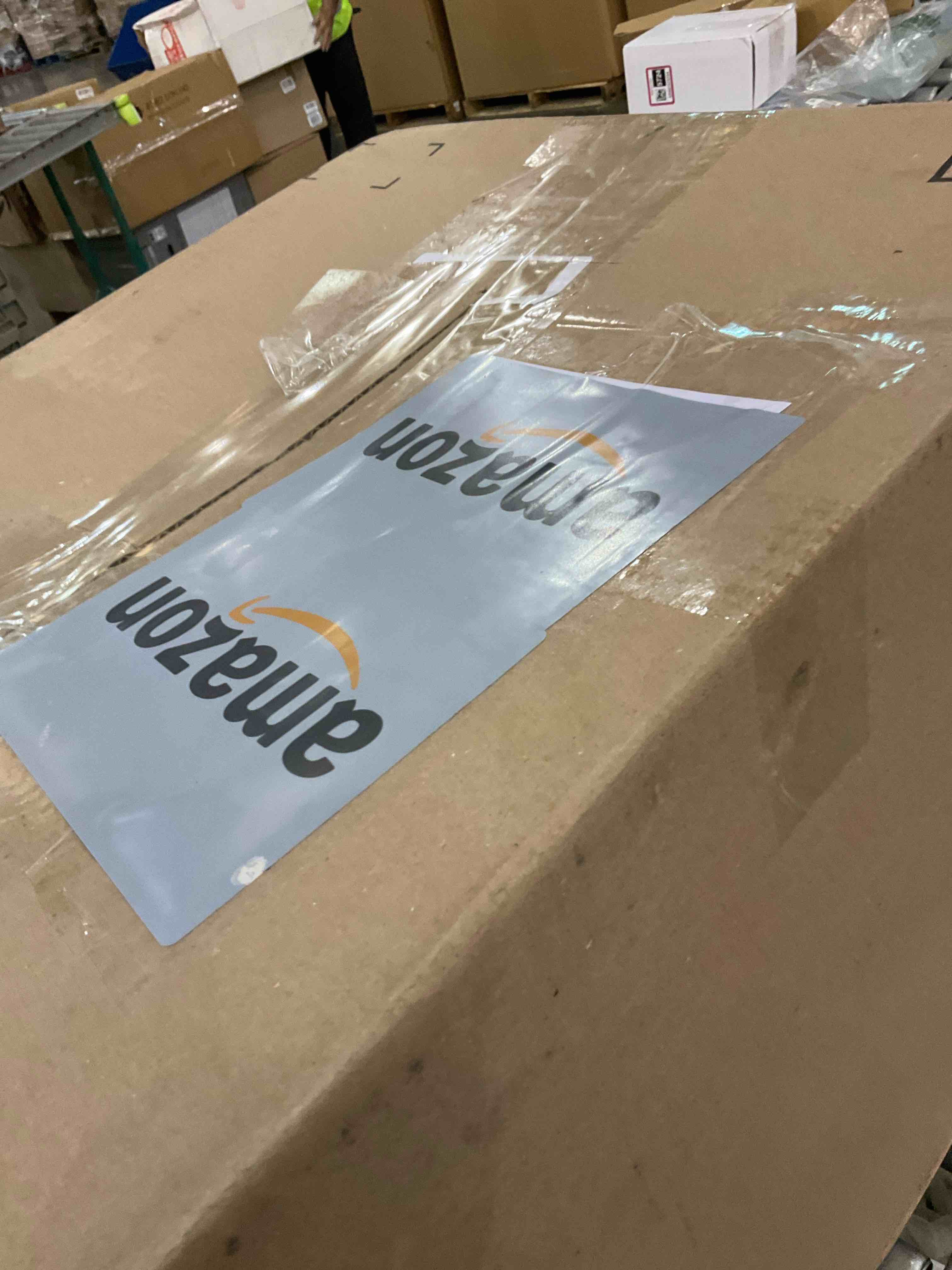 https://s3.amazonaws.com/lotting-images-prod/BargainHunt/EXS01665146_1718981021987.jpeg