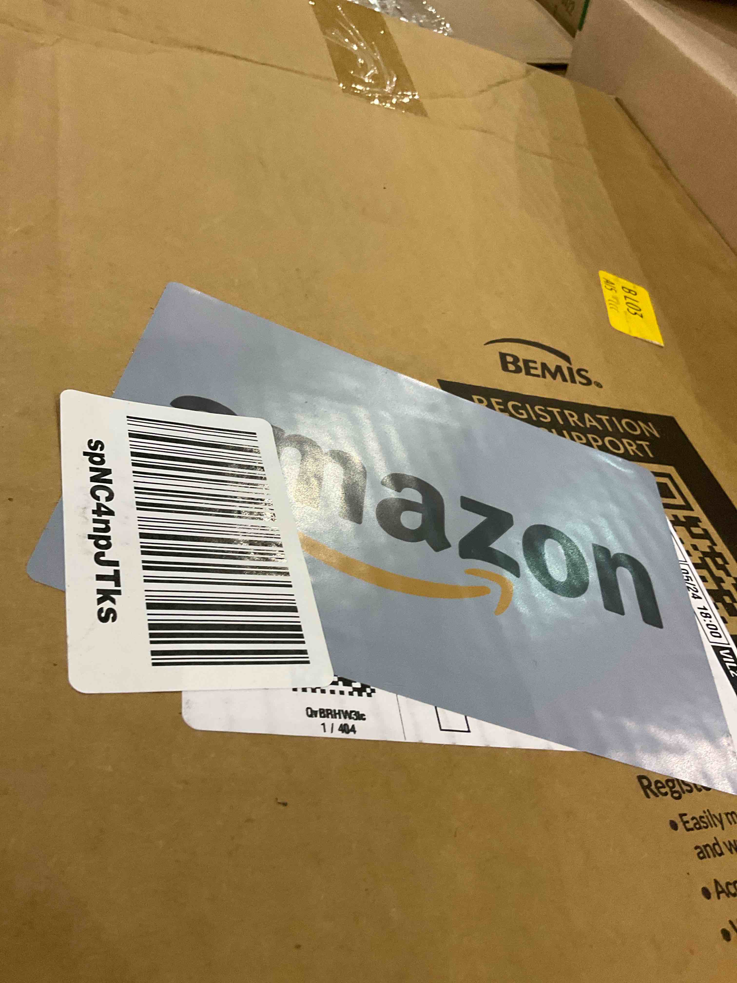 https://s3.amazonaws.com/lotting-images-prod/BargainHunt/EXS01665387_1719315004484.jpeg