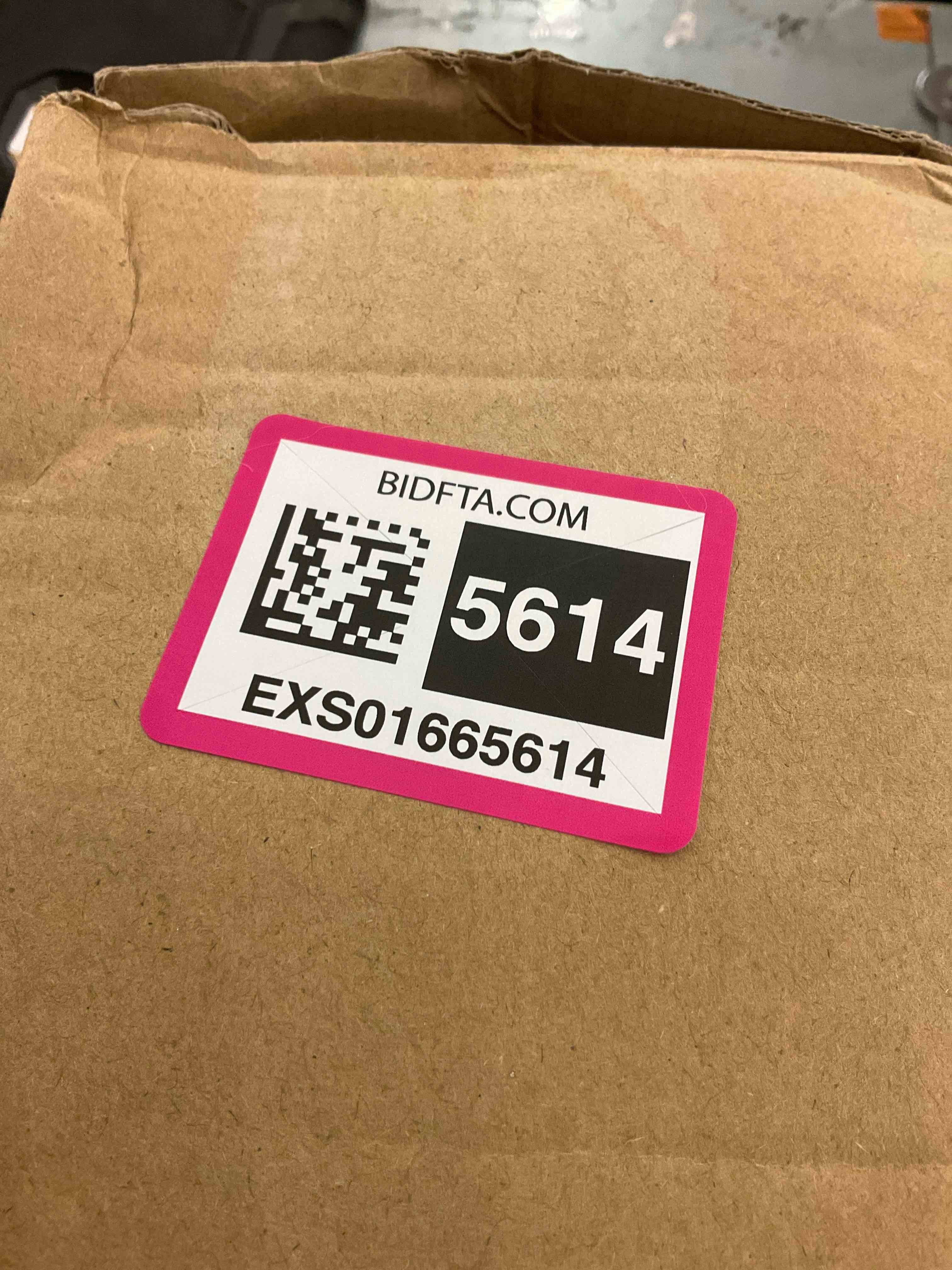 https://s3.amazonaws.com/lotting-images-prod/BargainHunt/EXS01665614_1718724056287.jpeg