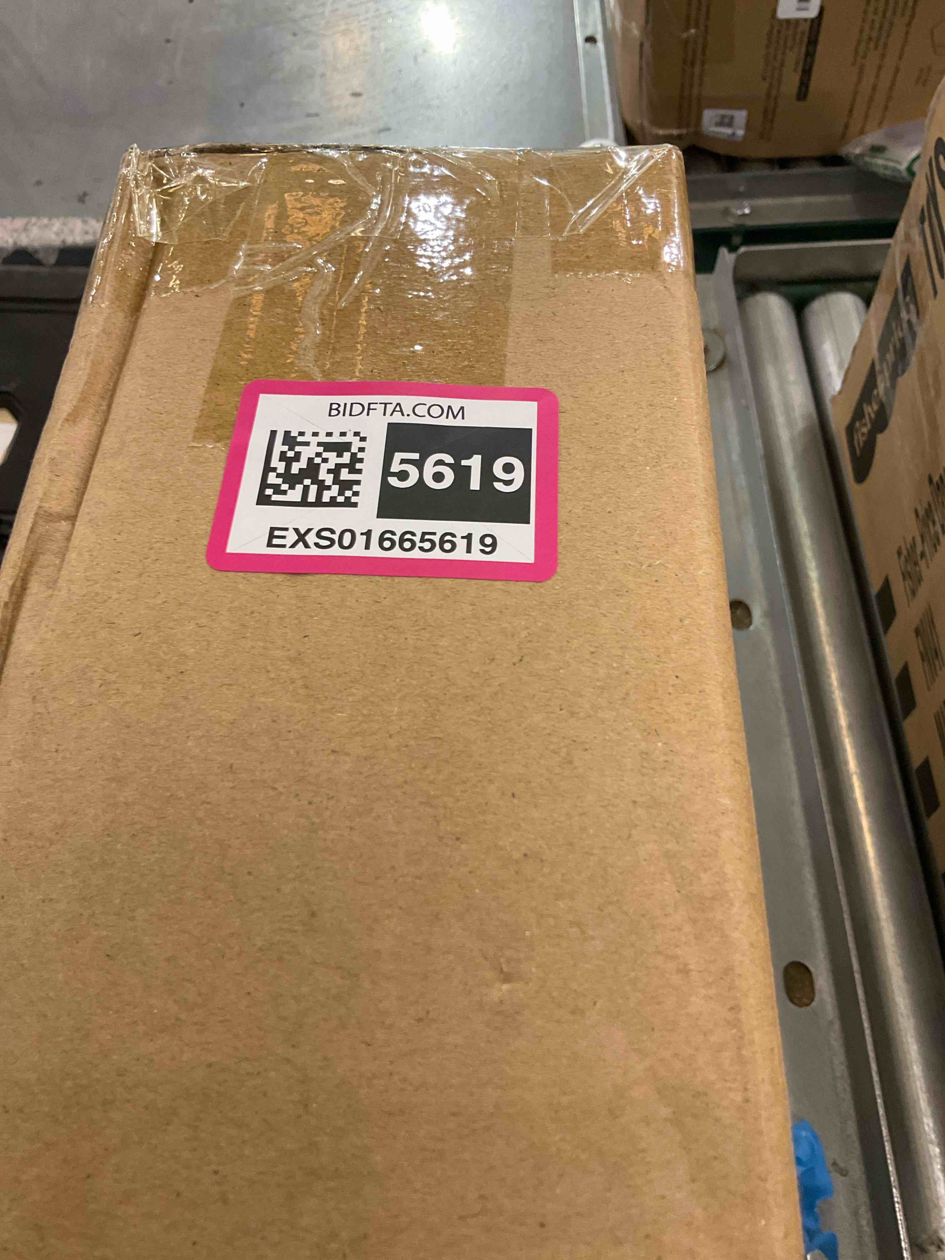 https://s3.amazonaws.com/lotting-images-prod/BargainHunt/EXS01665619_1718724363335.jpeg