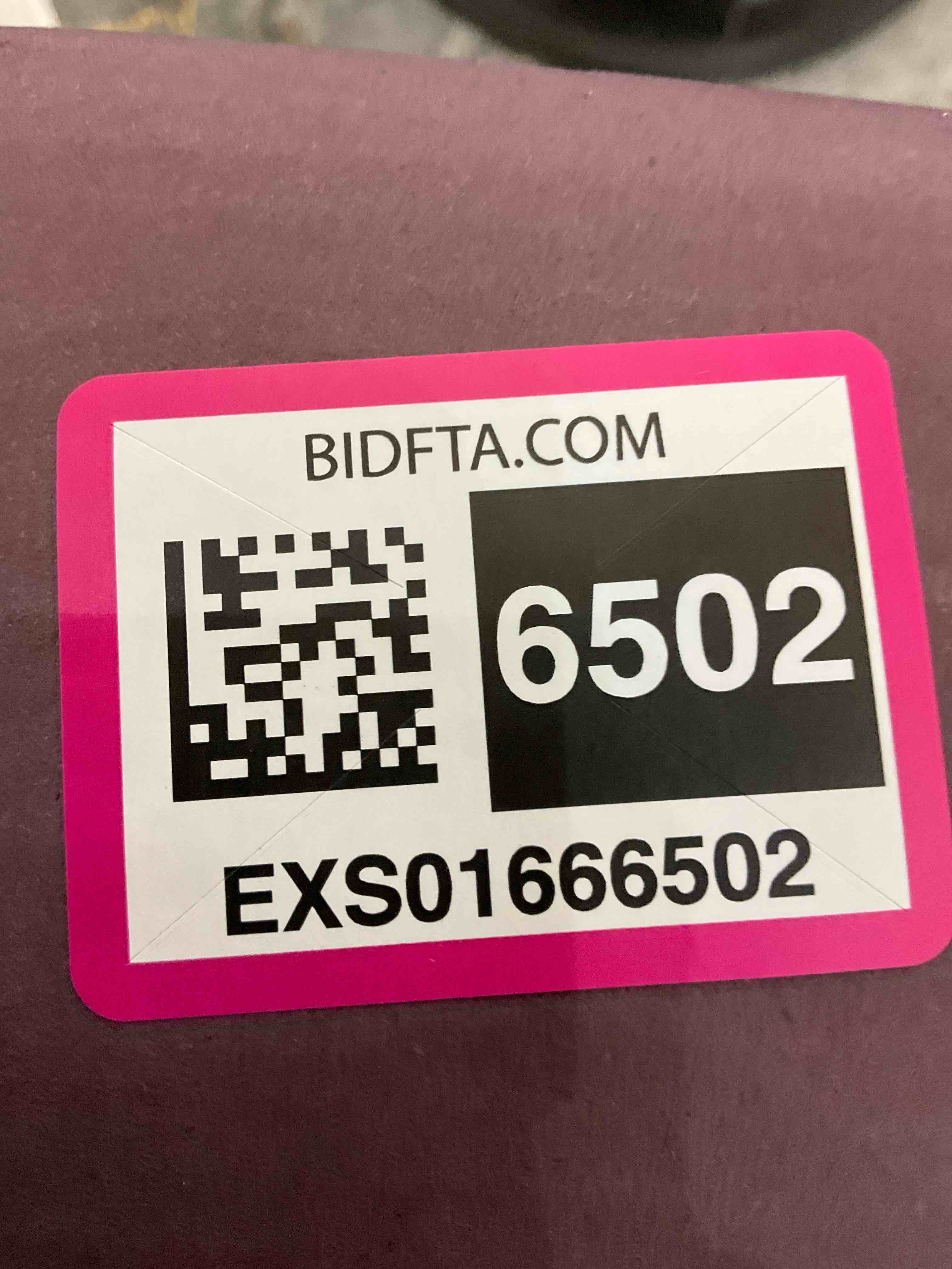 https://s3.amazonaws.com/lotting-images-prod/BargainHunt/EXS01666502_1718730701342.jpeg