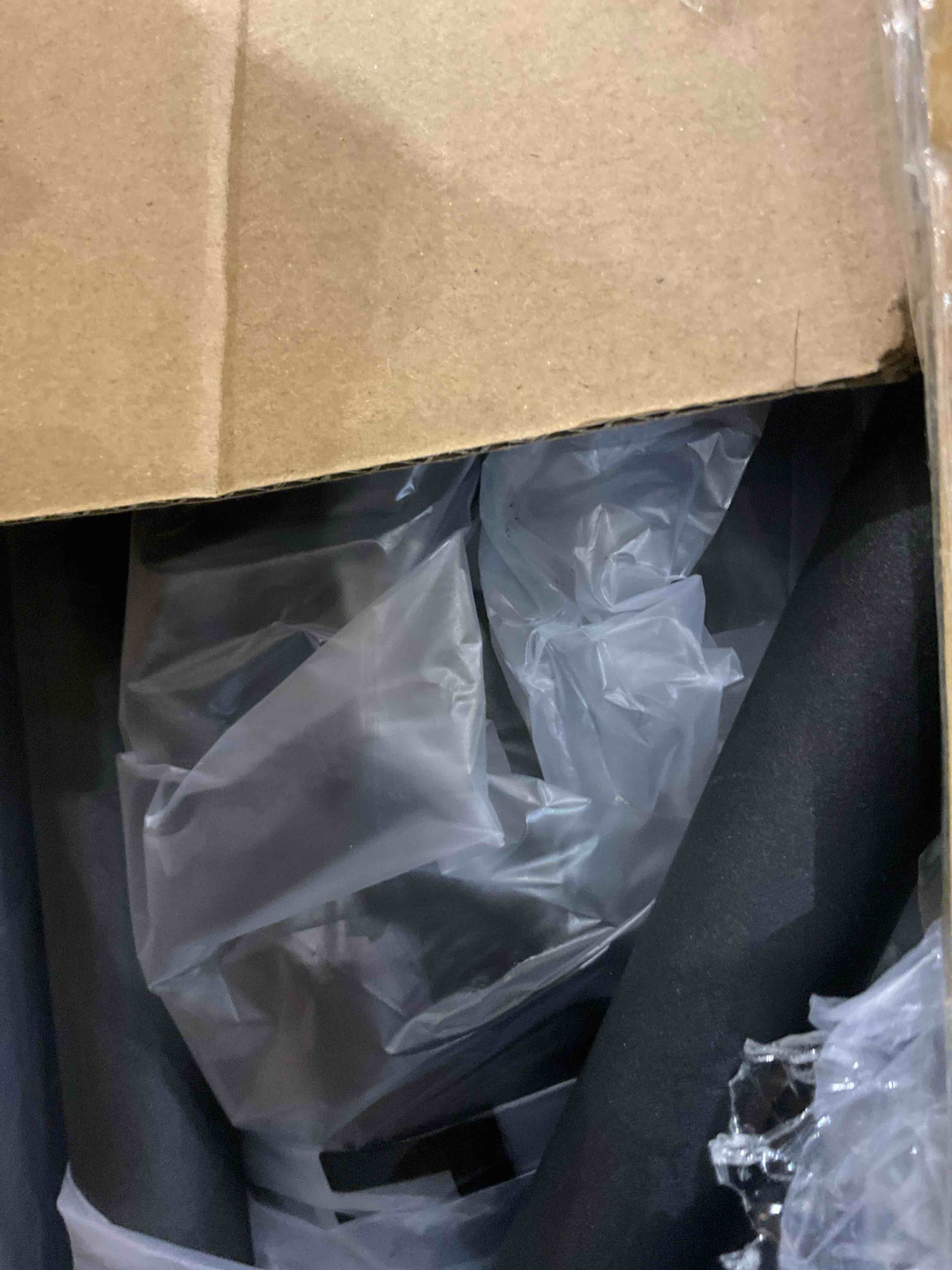 https://s3.amazonaws.com/lotting-images-prod/BargainHunt/EXS01667005_1718364504788.jpeg