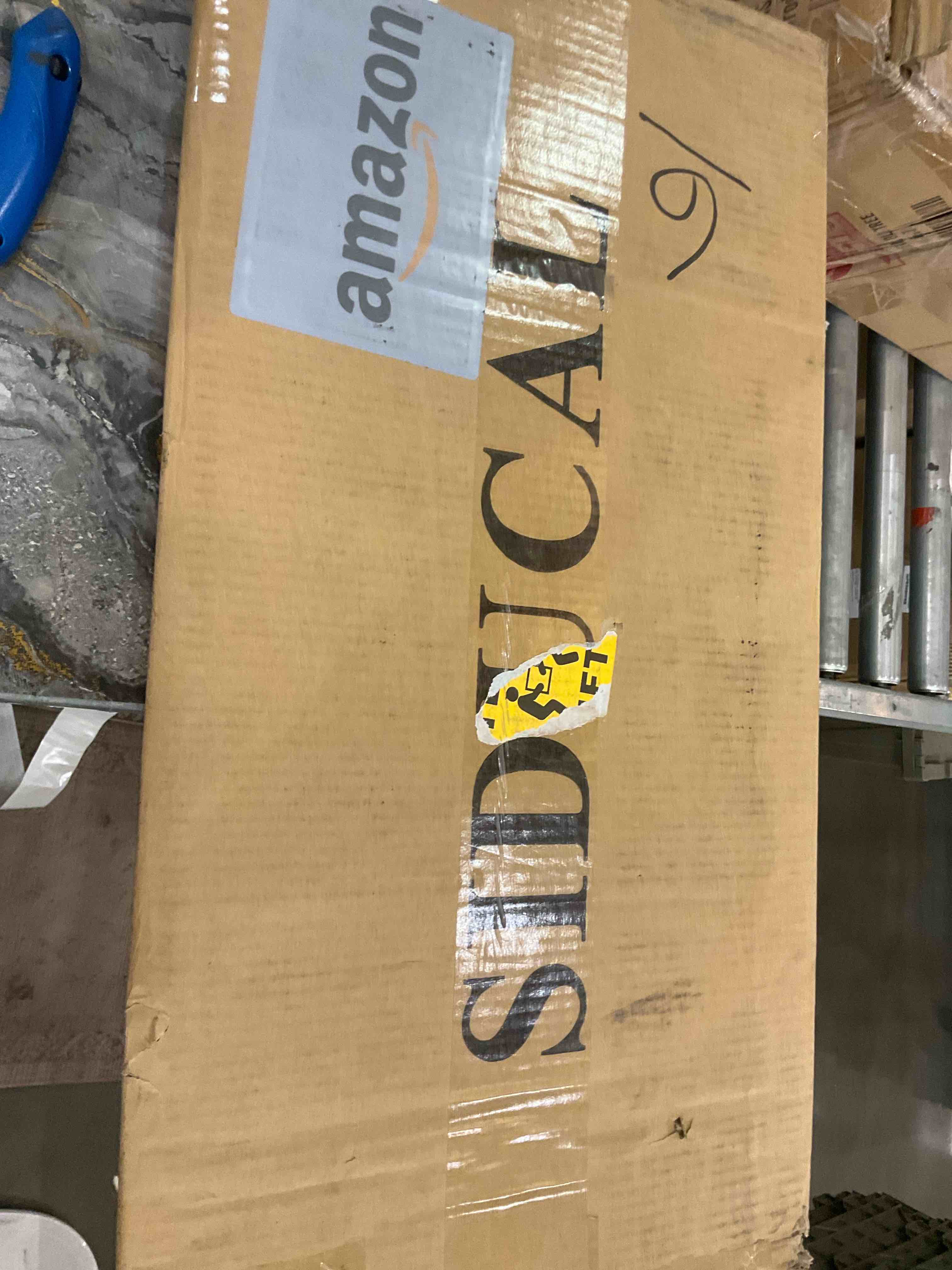 https://s3.amazonaws.com/lotting-images-prod/BargainHunt/EXS01667097_1718628093434.jpeg