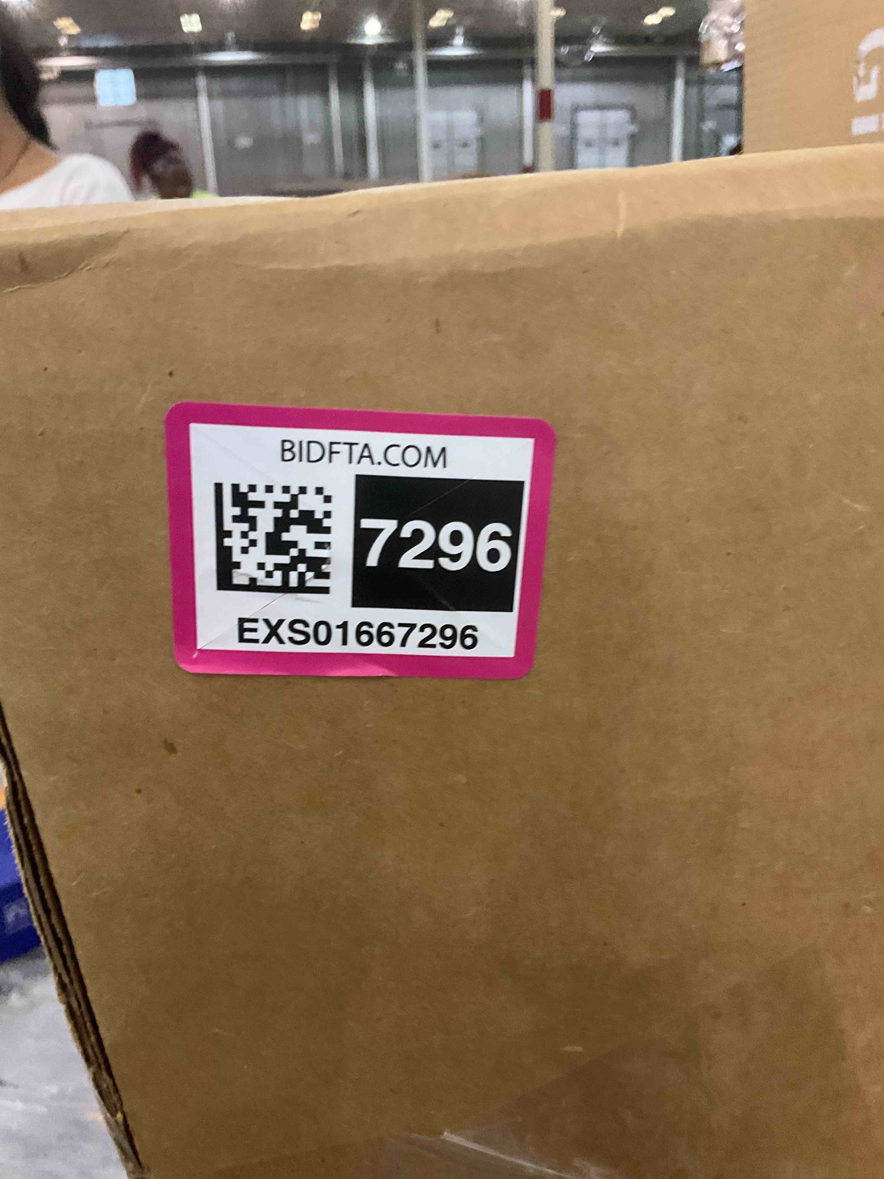 https://s3.amazonaws.com/lotting-images-prod/BargainHunt/EXS01667296_1718800590806.jpeg