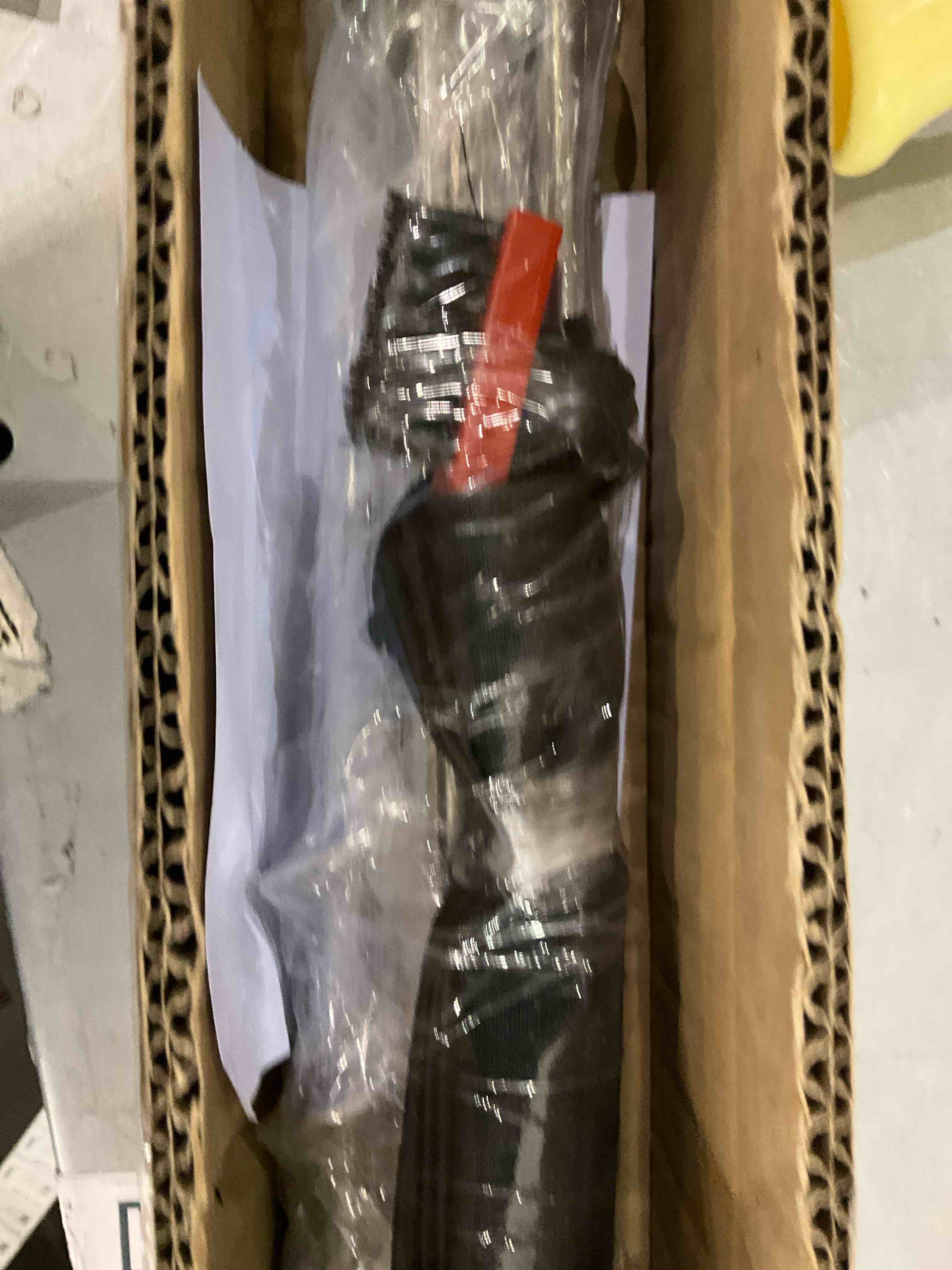 https://s3.amazonaws.com/lotting-images-prod/BargainHunt/EXS01667511_1718106327341.jpeg