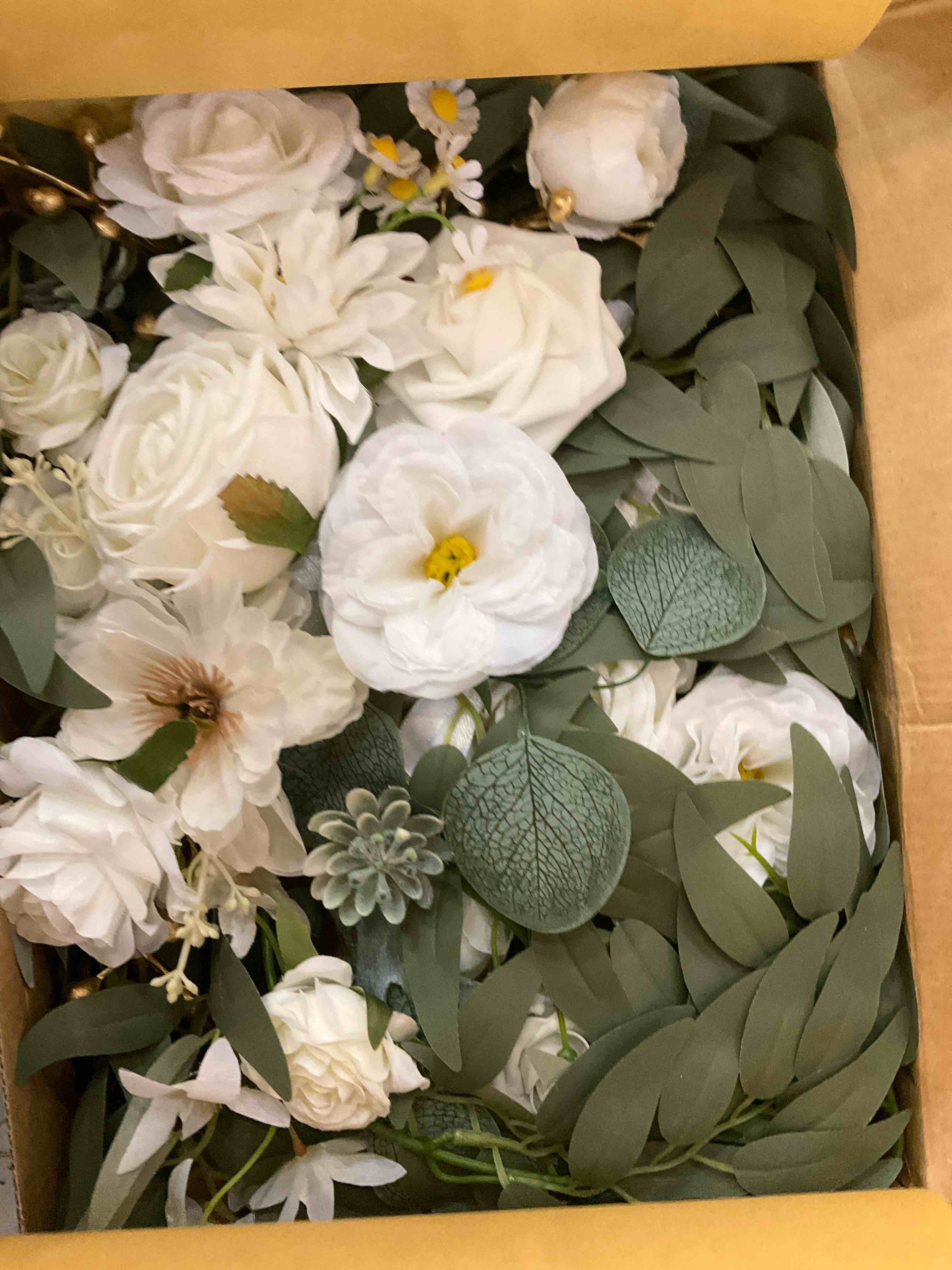 https://s3.amazonaws.com/lotting-images-prod/BargainHunt/EXS01667584_1718125693512.jpeg