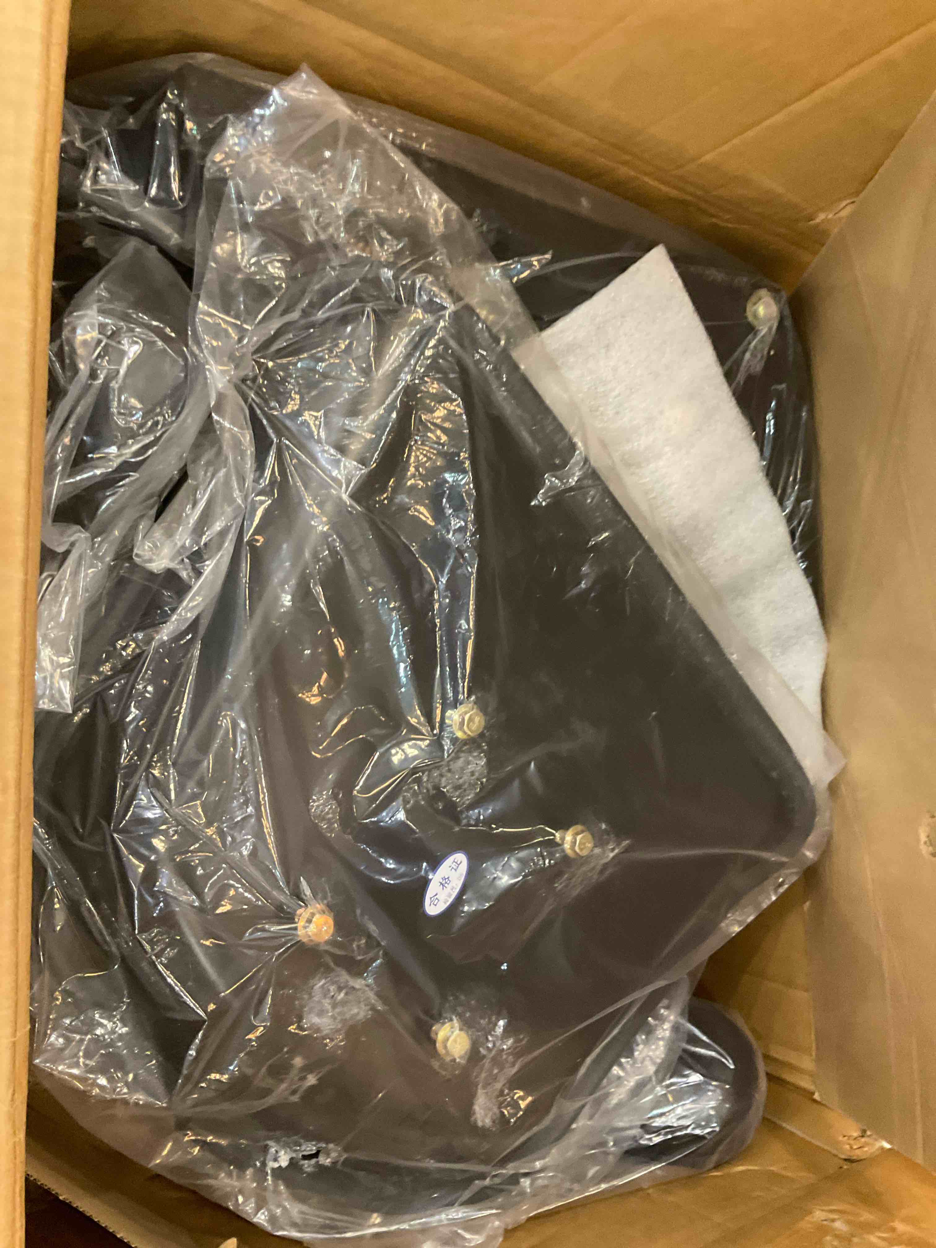 https://s3.amazonaws.com/lotting-images-prod/BargainHunt/EXS01667691_1718217741362.jpeg