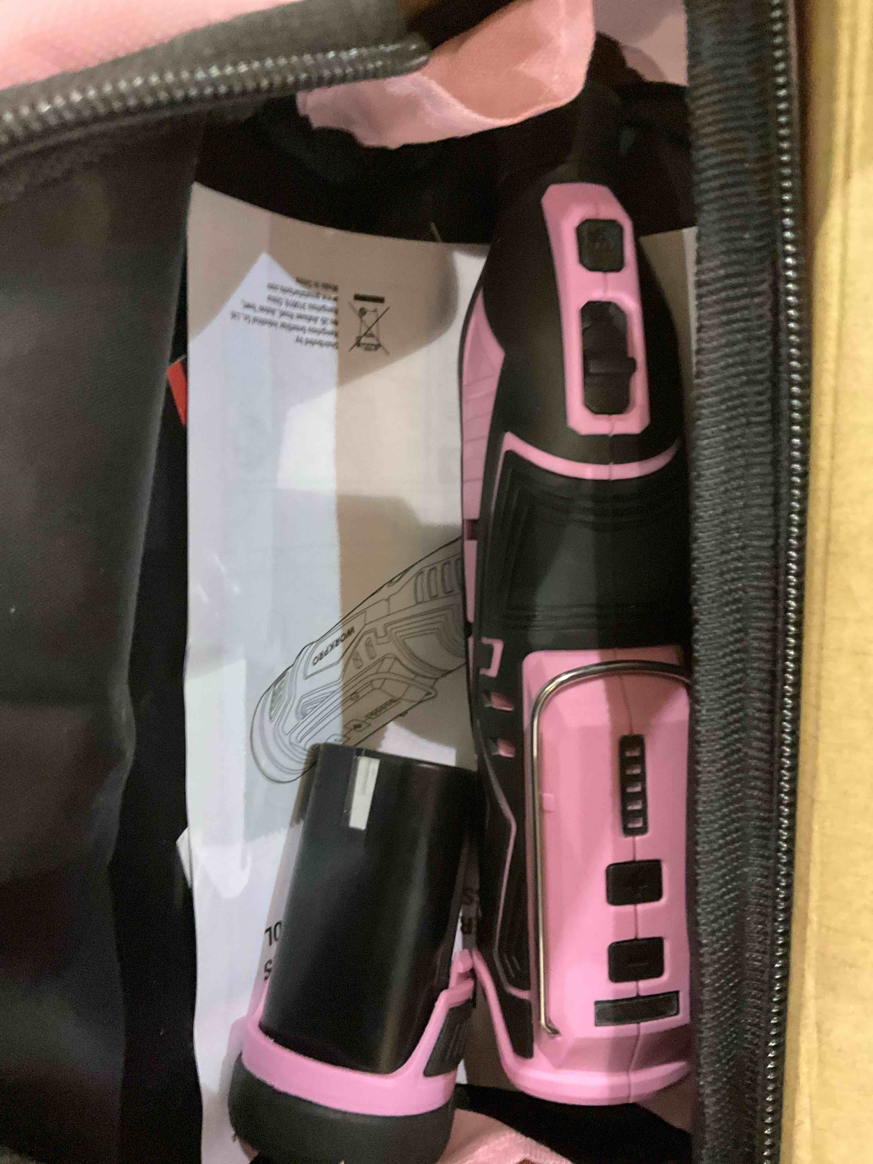 https://s3.amazonaws.com/lotting-images-prod/BargainHunt/EXS01667711_1718280850982.jpeg