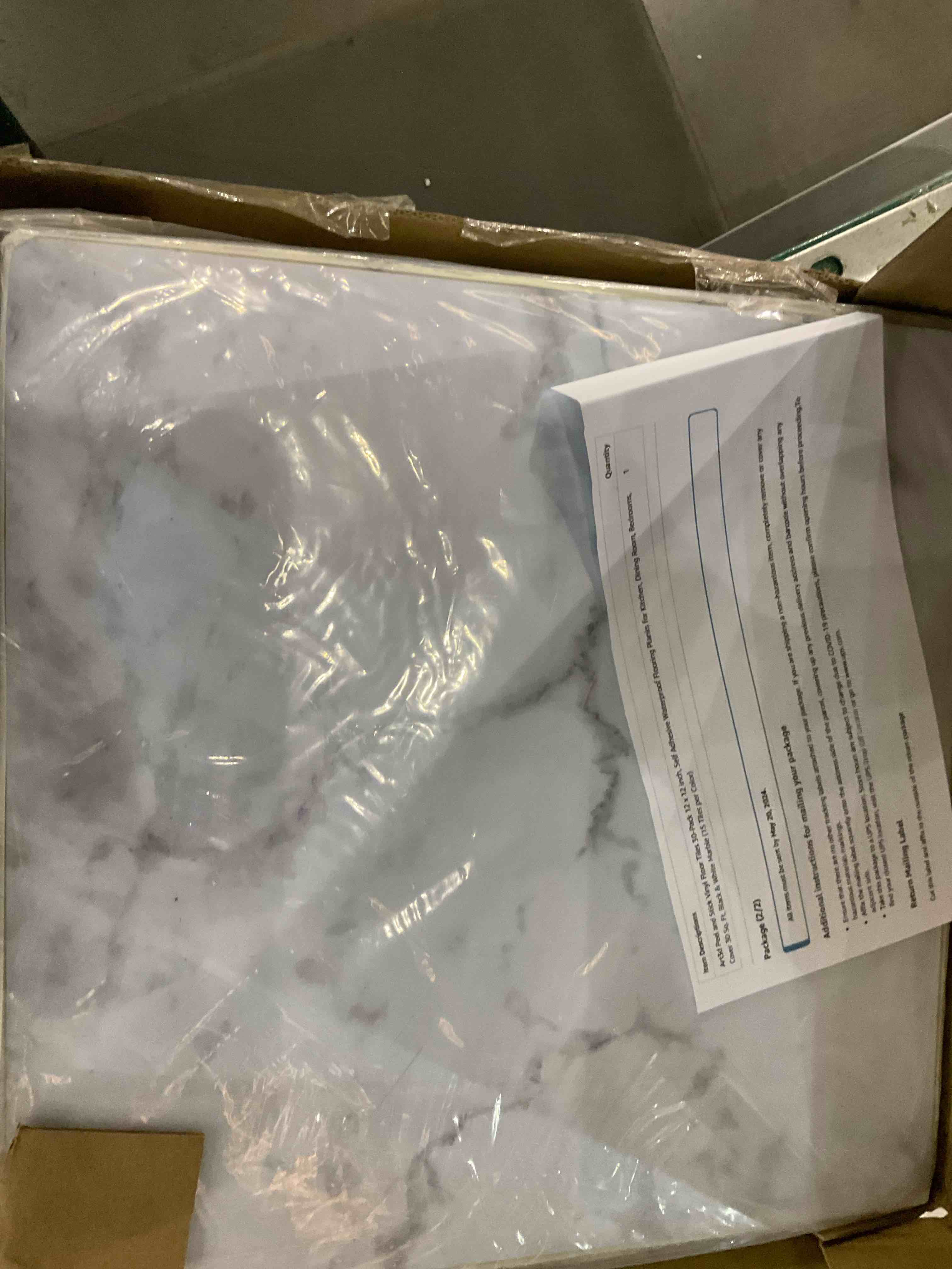 https://s3.amazonaws.com/lotting-images-prod/BargainHunt/EXS01667713_1718281371368.jpeg