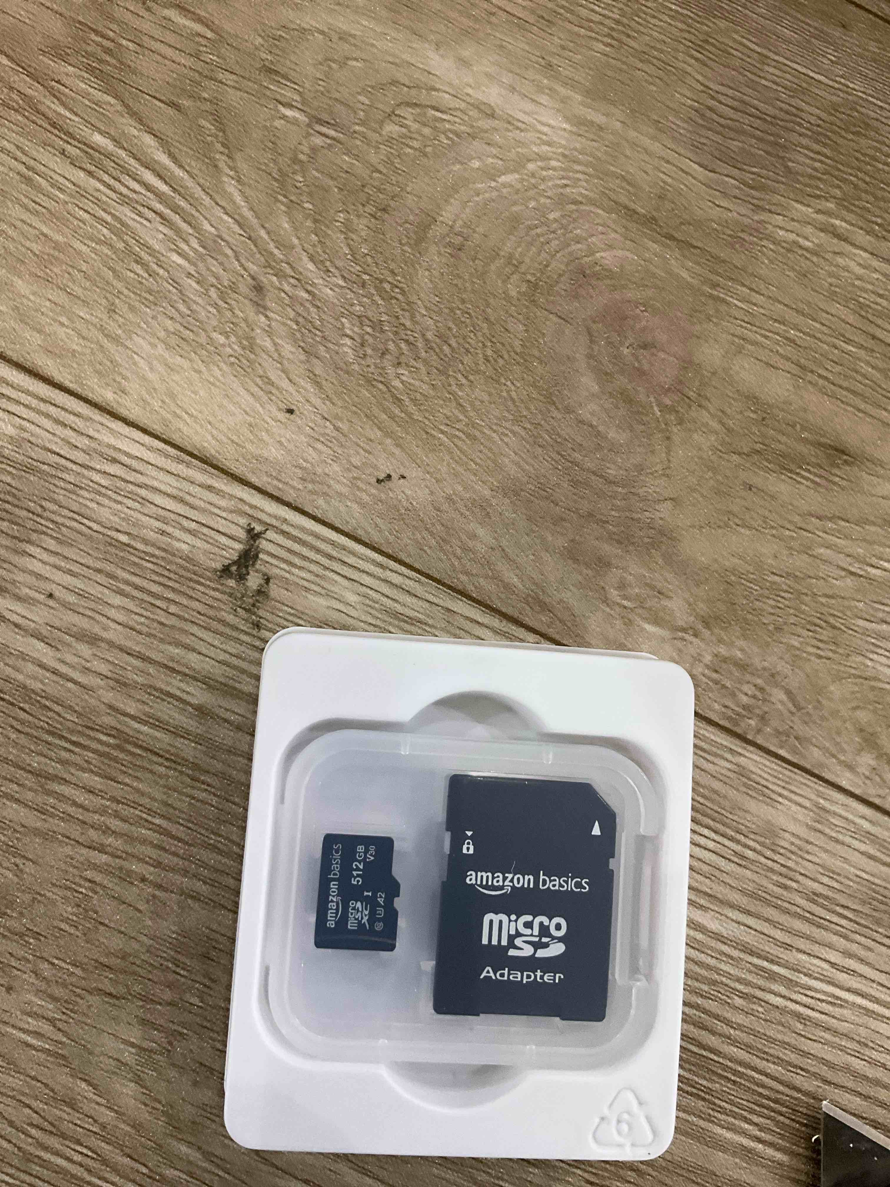 https://s3.amazonaws.com/lotting-images-prod/BargainHunt/EXS01668033_1718737702843.jpeg