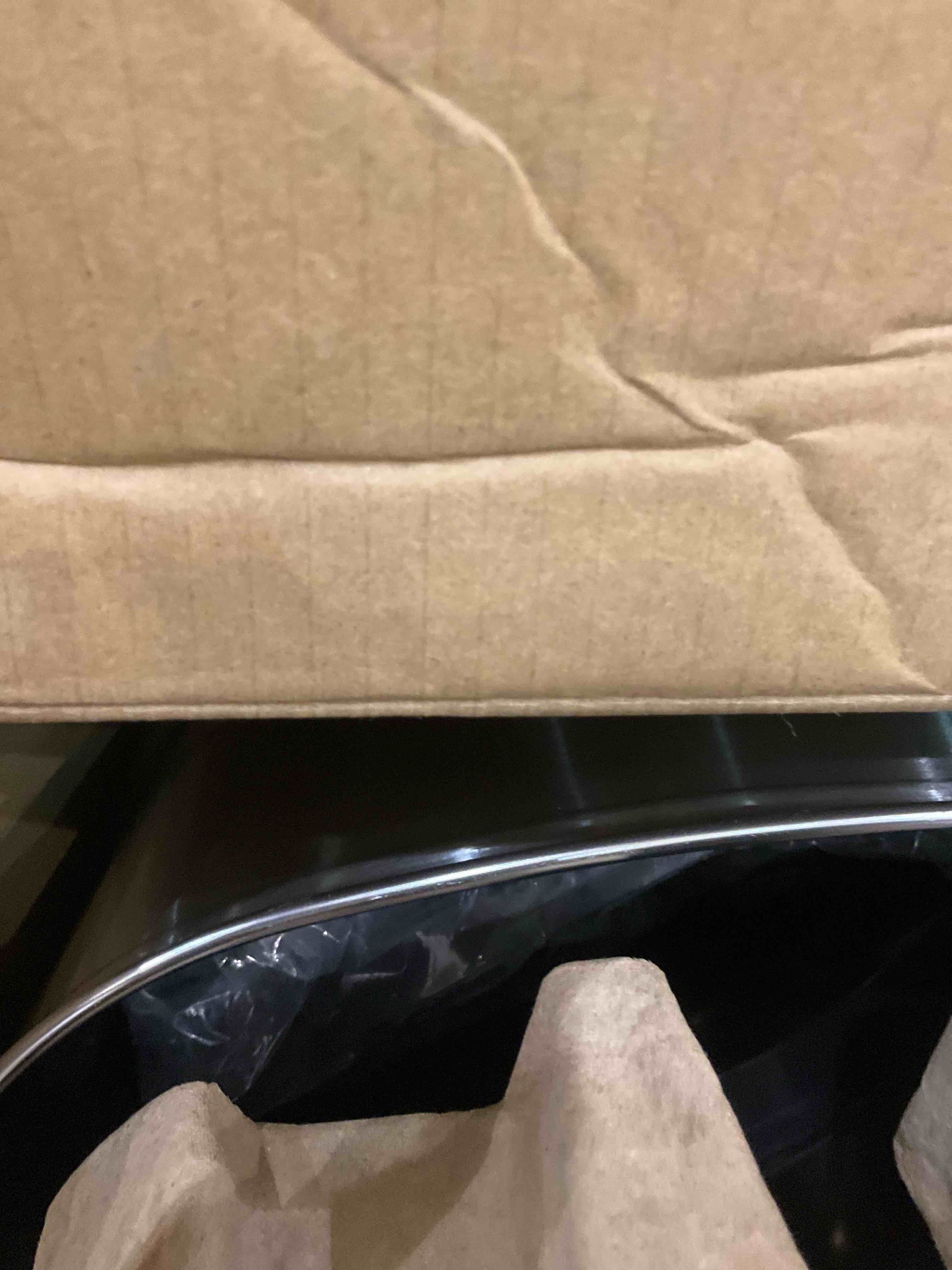 https://s3.amazonaws.com/lotting-images-prod/BargainHunt/EXS01668082_1718800726293.jpeg