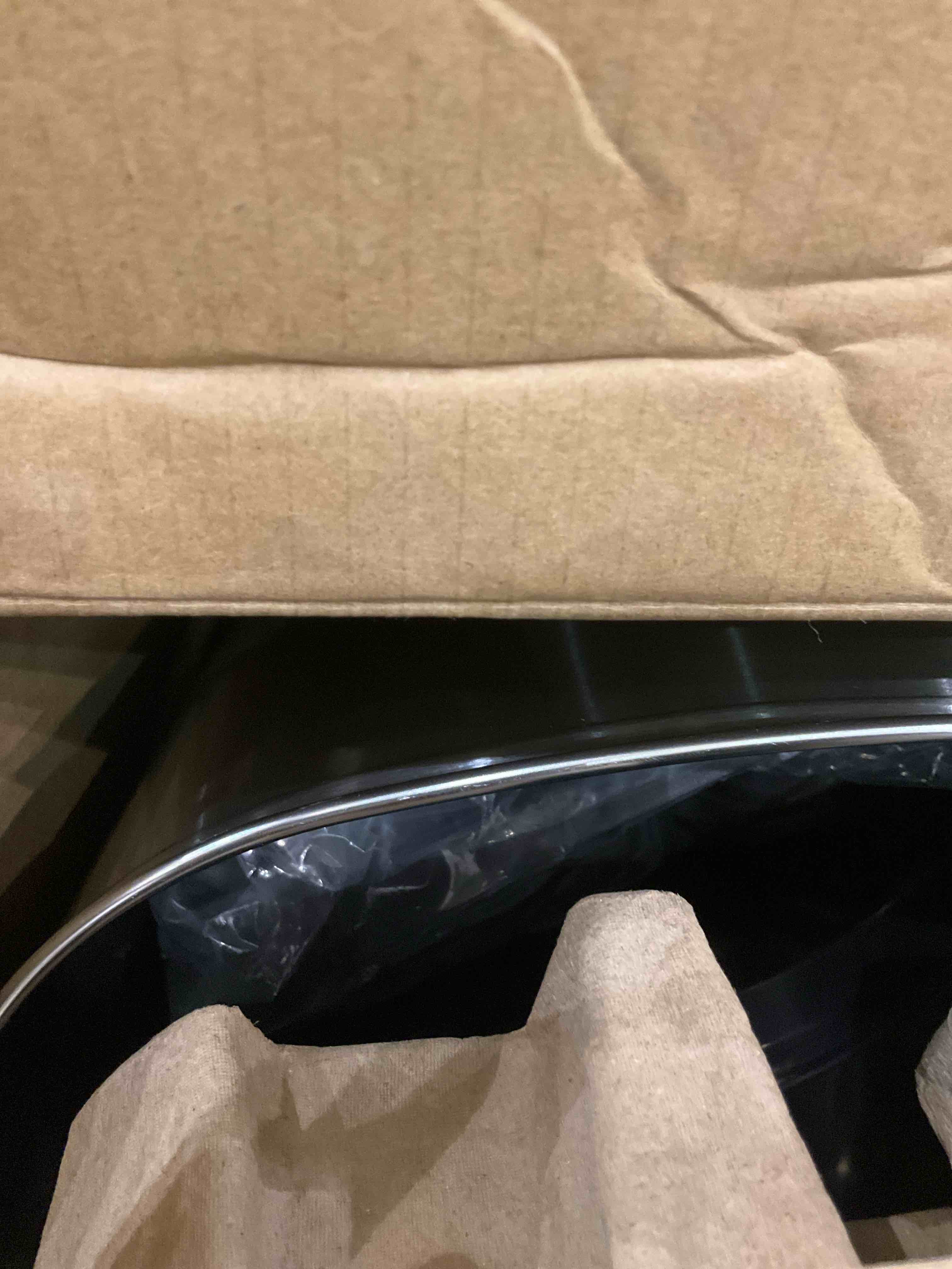 https://s3.amazonaws.com/lotting-images-prod/BargainHunt/EXS01668082_1718800727961.jpeg