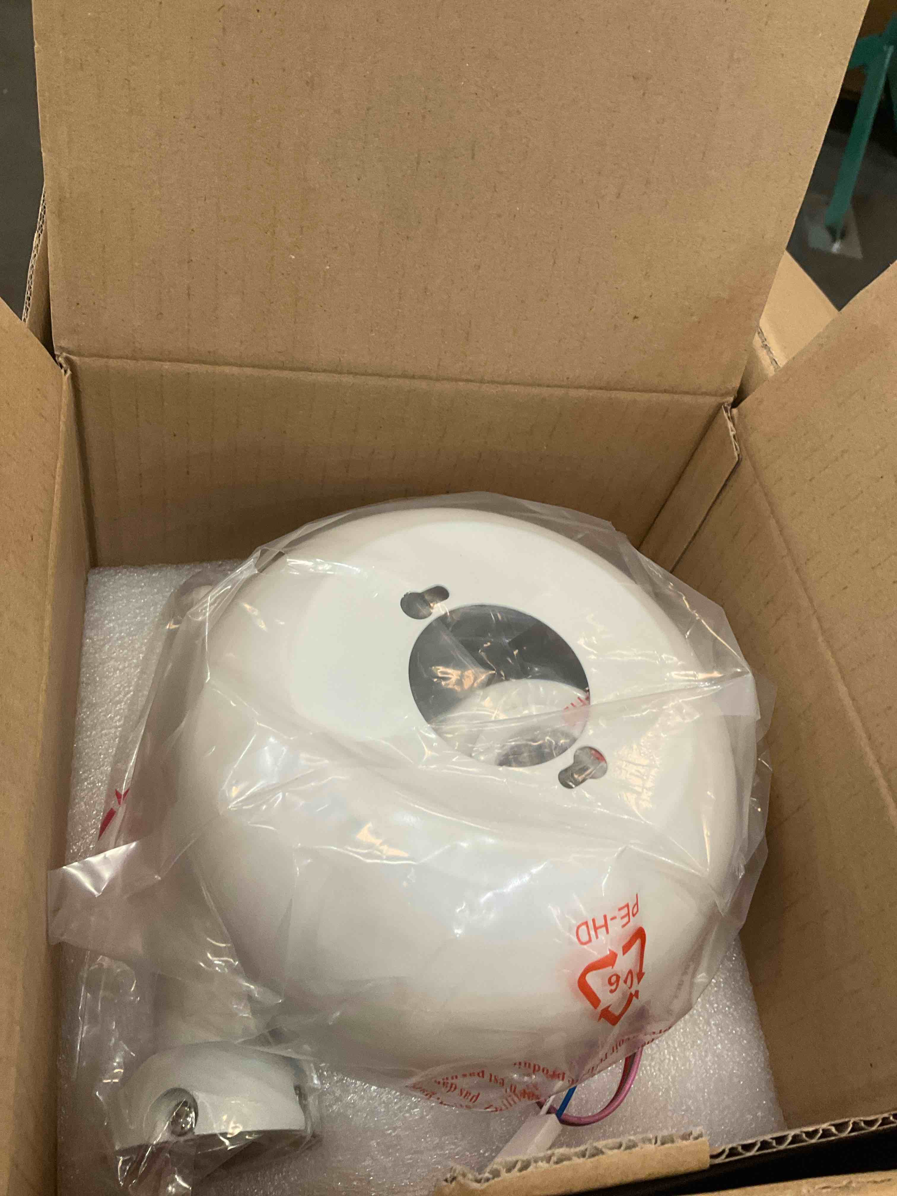 https://s3.amazonaws.com/lotting-images-prod/BargainHunt/EXS01668349_1718905637031.jpeg